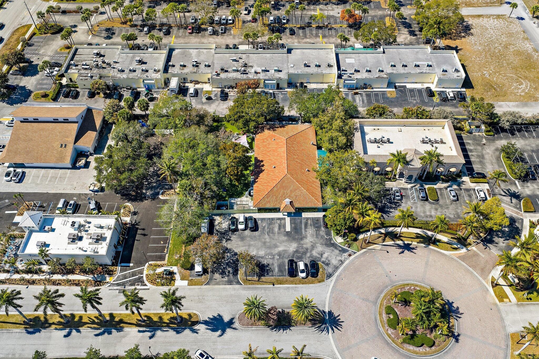 100 Intracoastal Pointe Drive, Jupiter, FL 33477 — photo 5 of 6