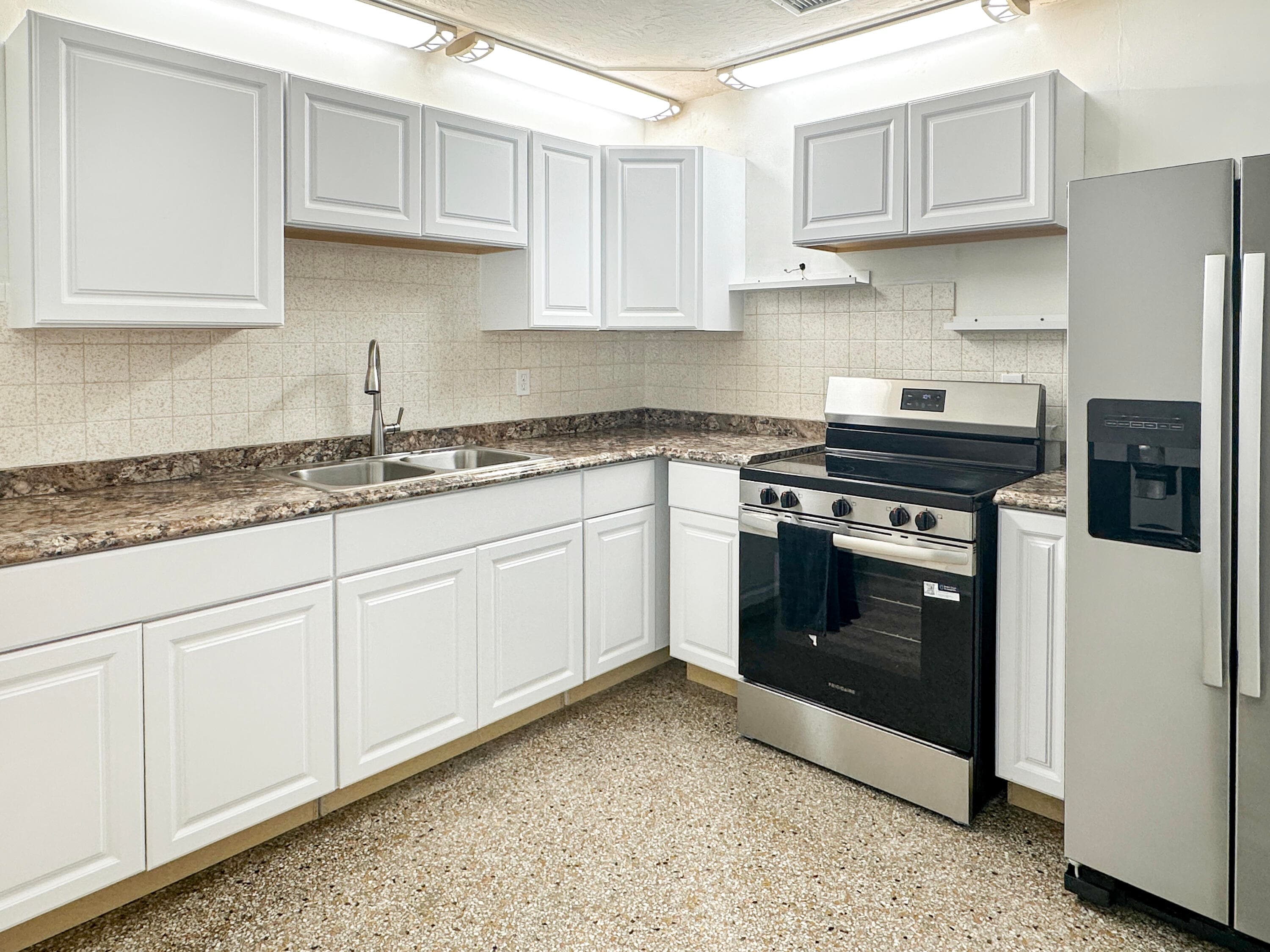 1612 S 28th Street, Fort Pierce, FL 34947 — photo 12 of 32