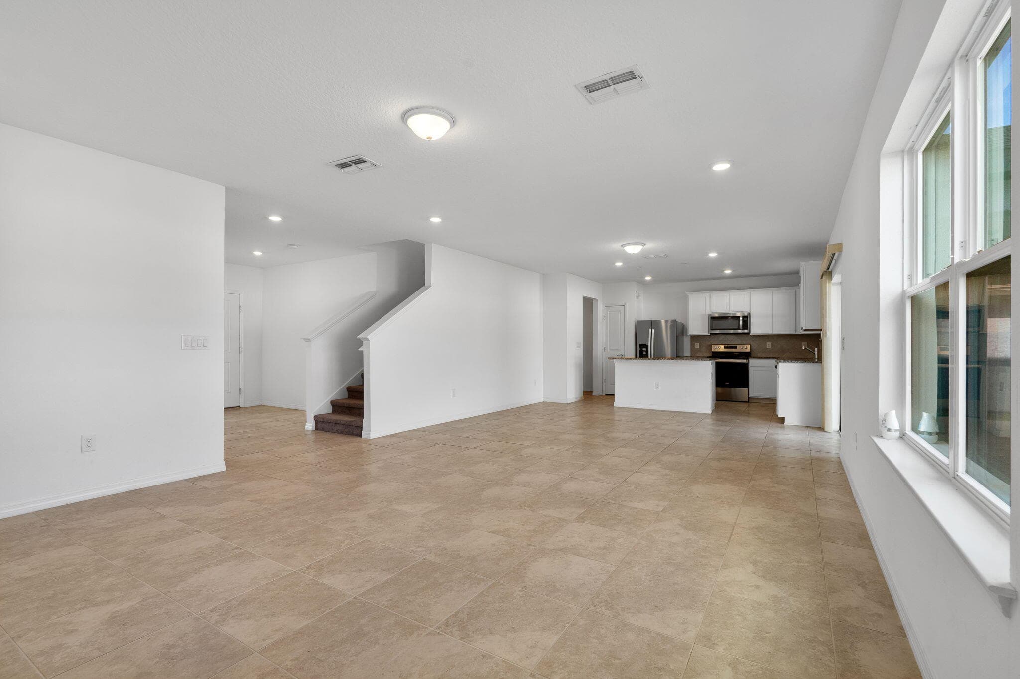 9644 Summers Cay Circle, Thonotosassa, FL 33592 — photo 12 of 55