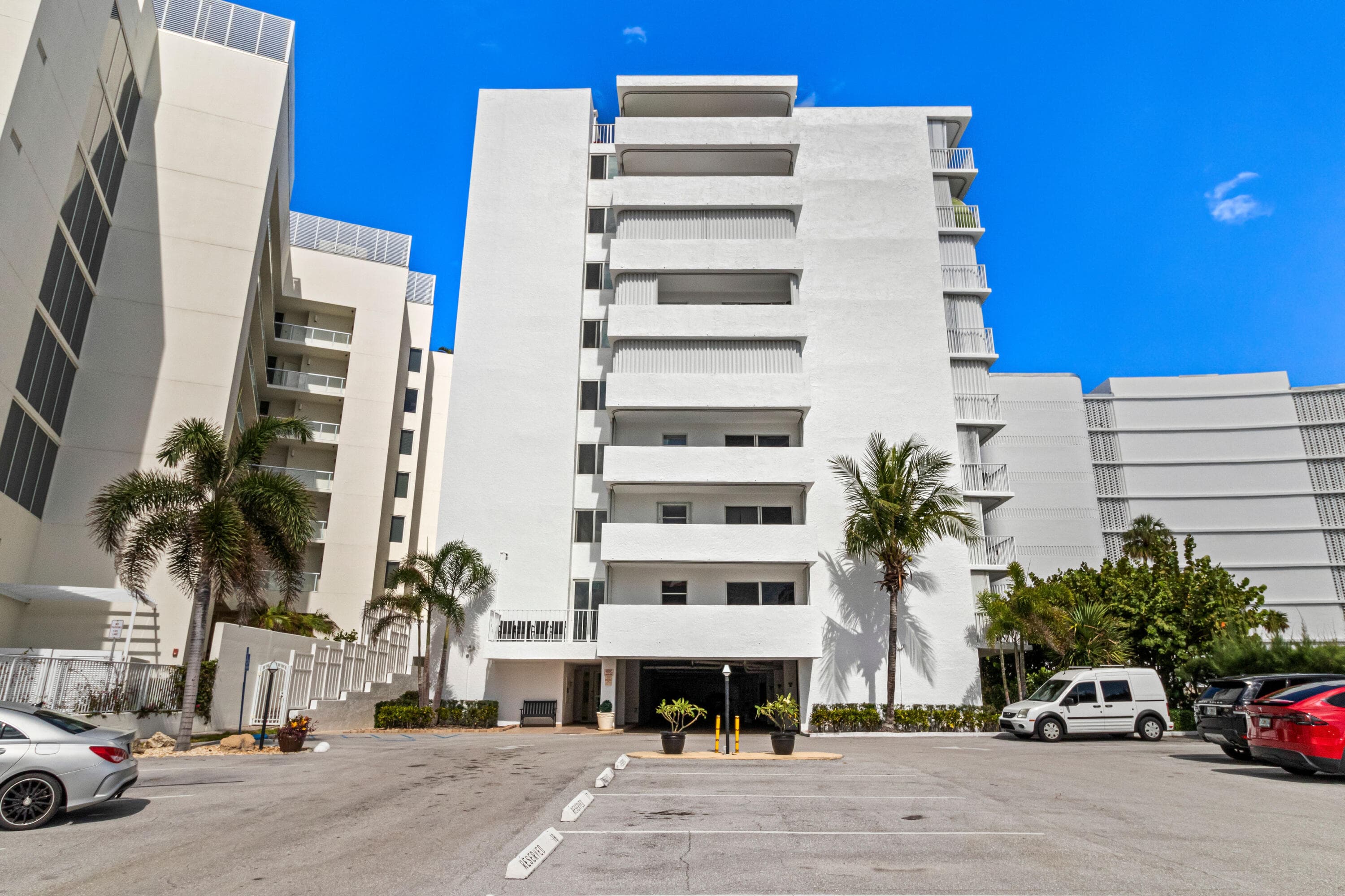 3580 S Ocean Boulevard 2a, South Palm Beach, FL 33480 — photo 3 of 16