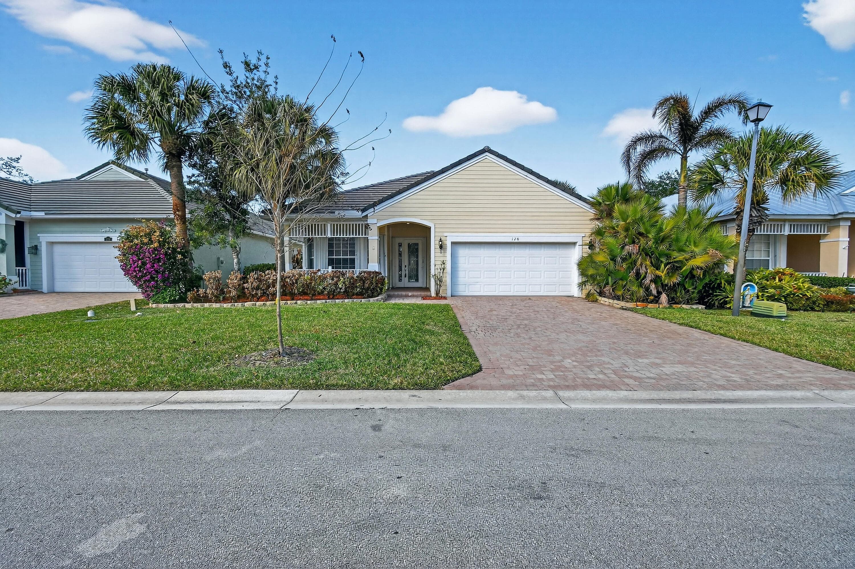 120 NW Willow Grove Avenue, Port St. Lucie, FL 34986 — photo 4 of 92
