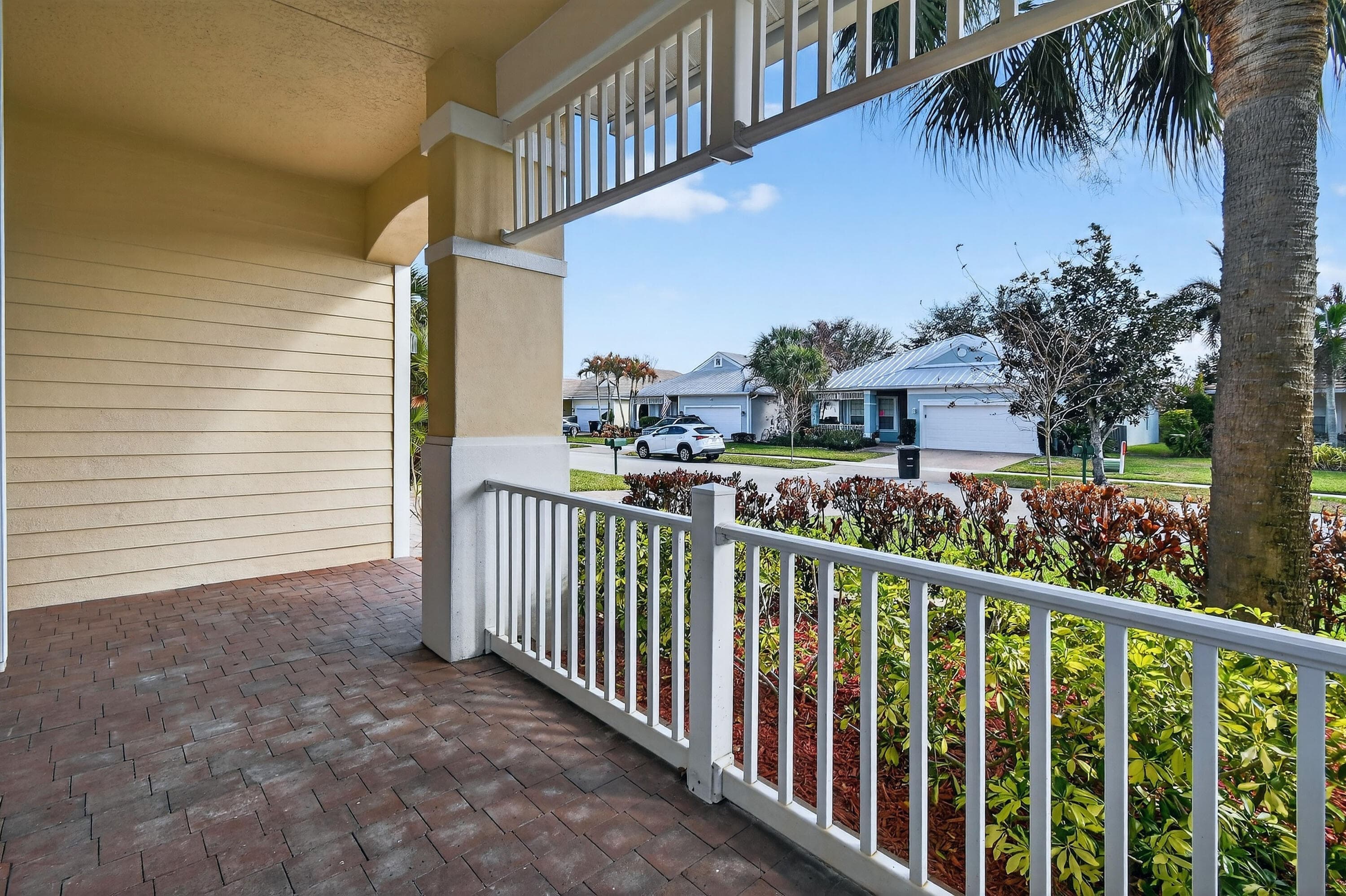 120 NW Willow Grove Avenue, Port St. Lucie, FL 34986 — photo 11 of 92