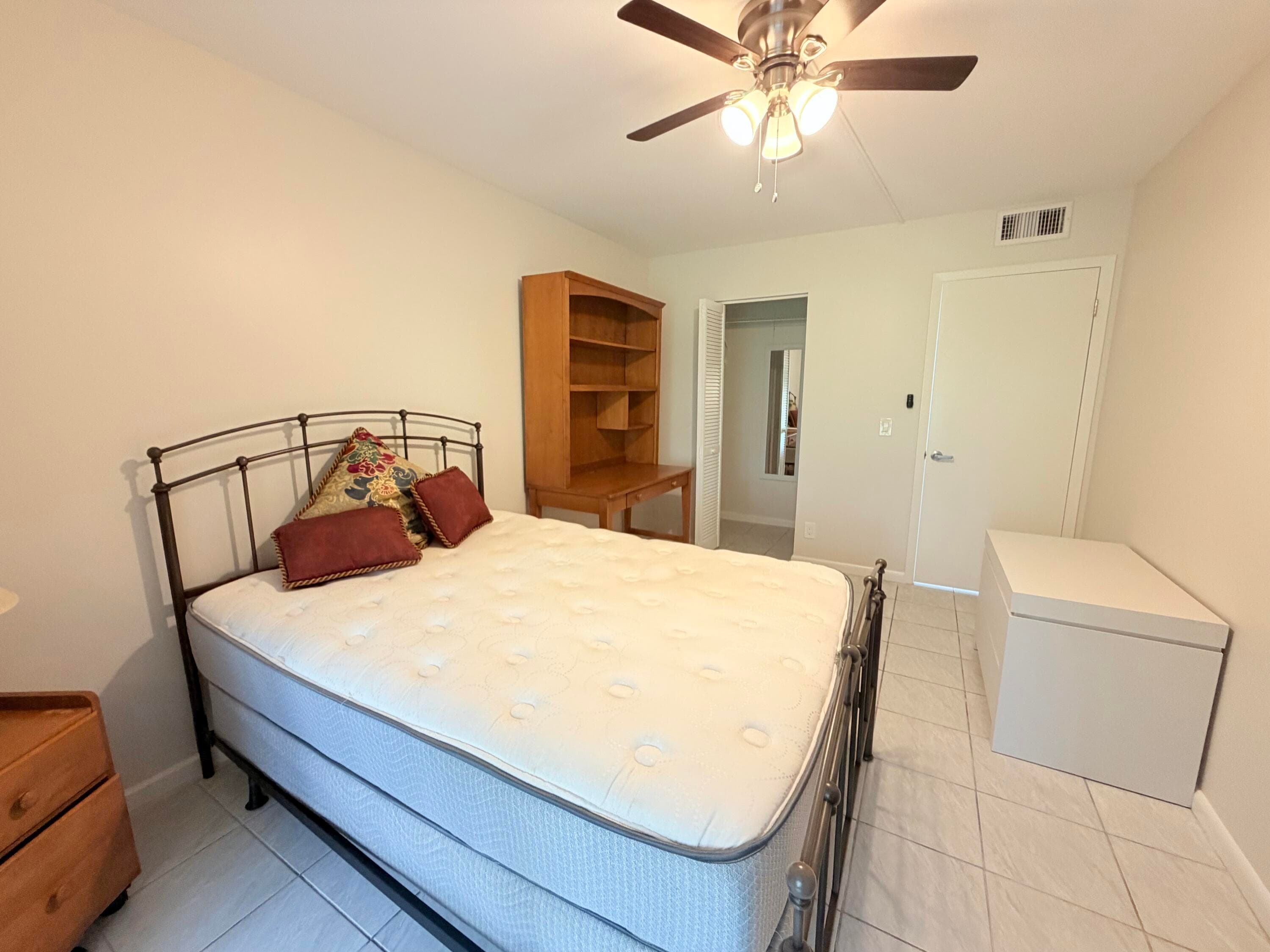 1004 Newcastle A, Boca Raton, FL 33434 — photo 17 of 39