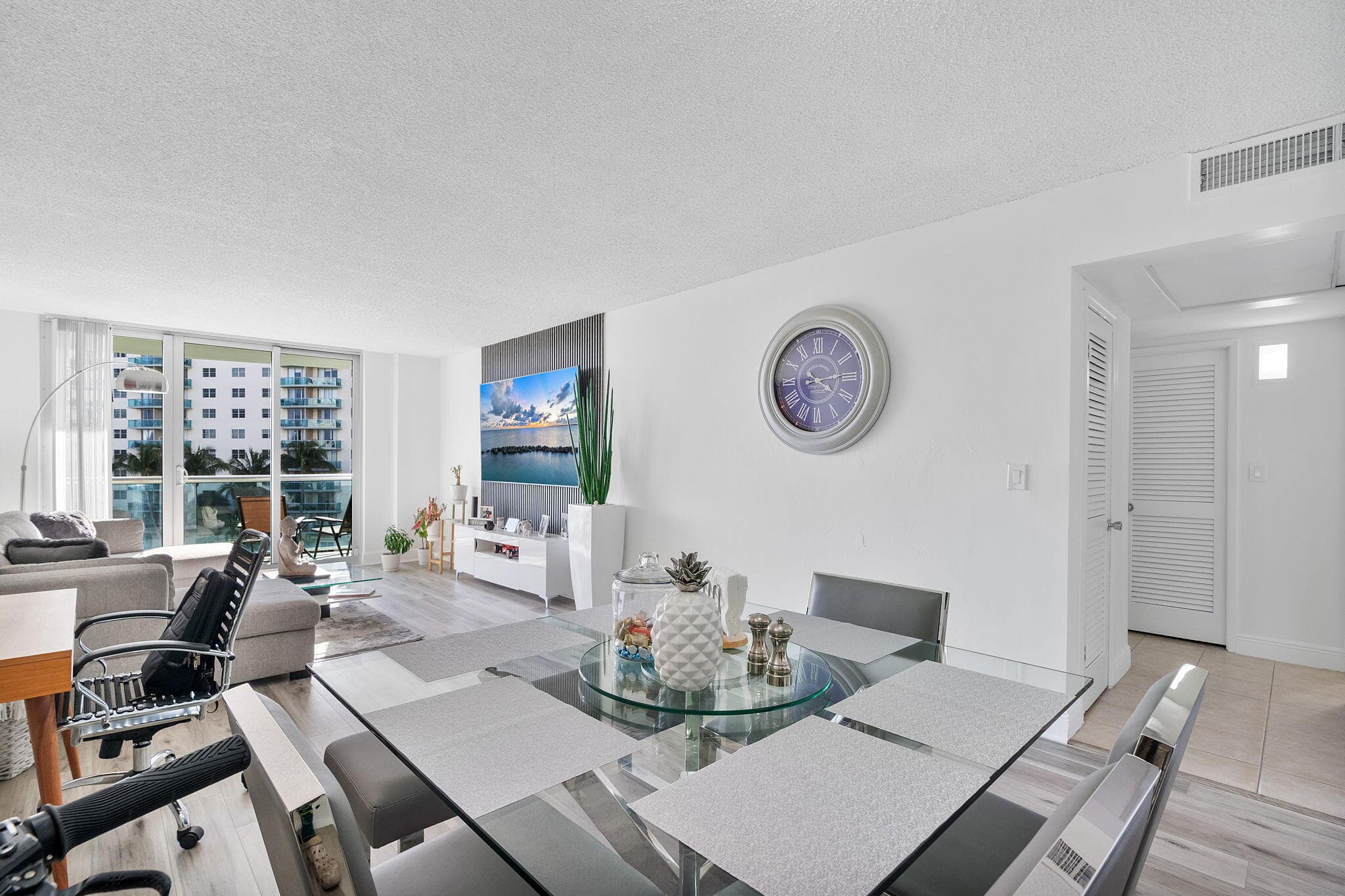 19380 Collins Avenue 523, Sunny Isles Beach, FL 33160 — photo 7 of 32