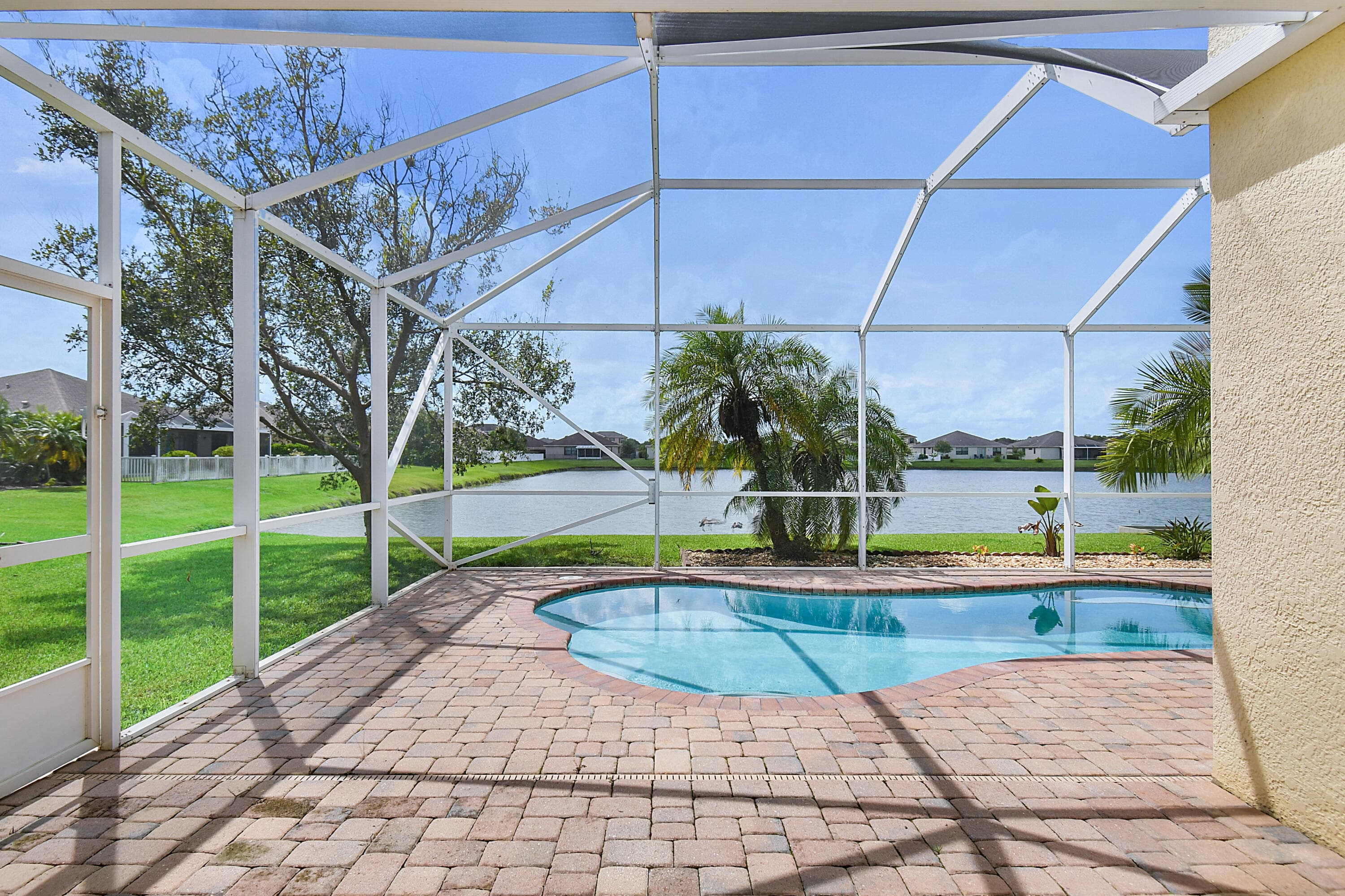 9902 E Verona Circle Circle, Vero Beach, FL 32966 — photo 3 of 42