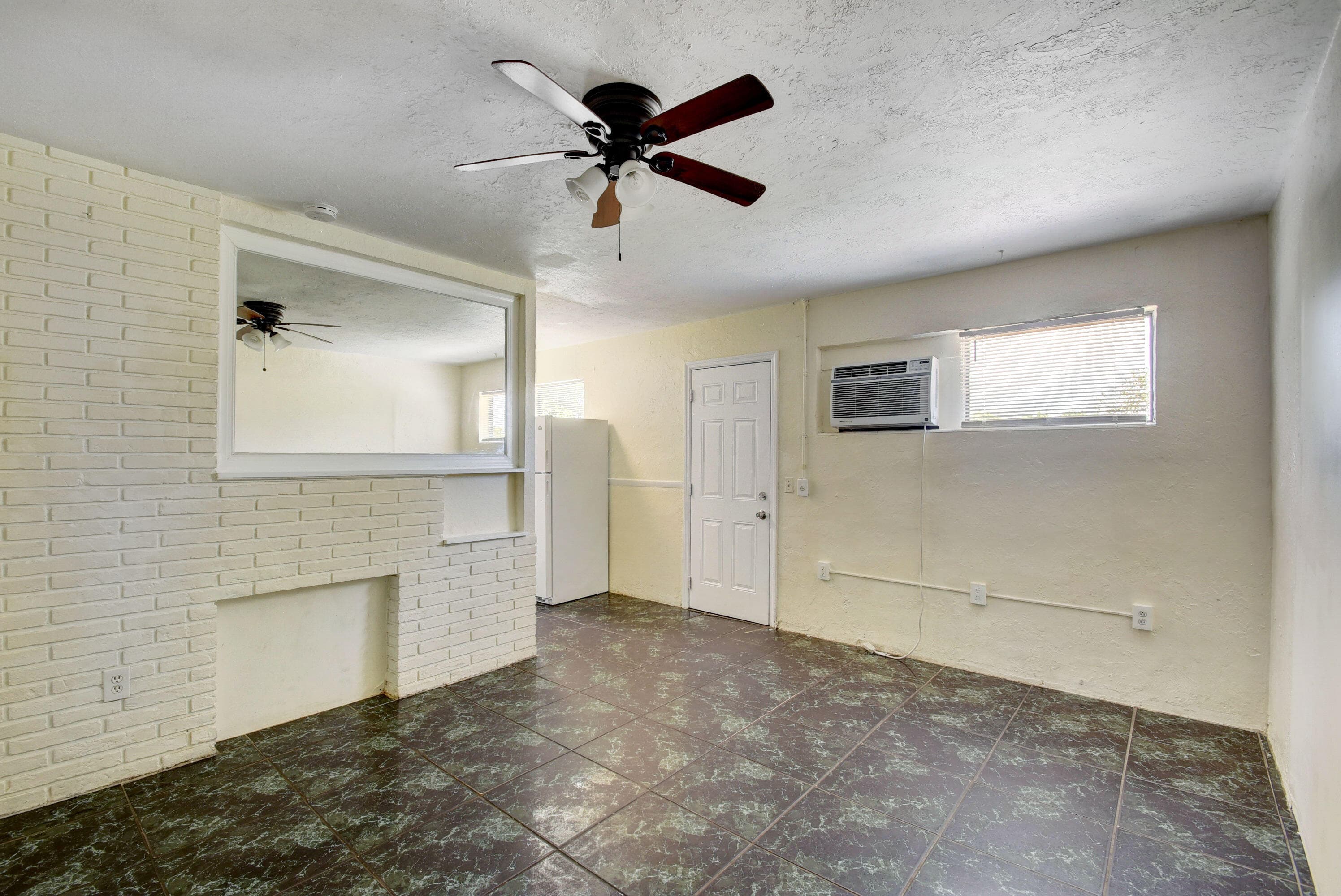 1109 S E Street, Lake Worth Beach, FL 33460 — photo 6 of 25