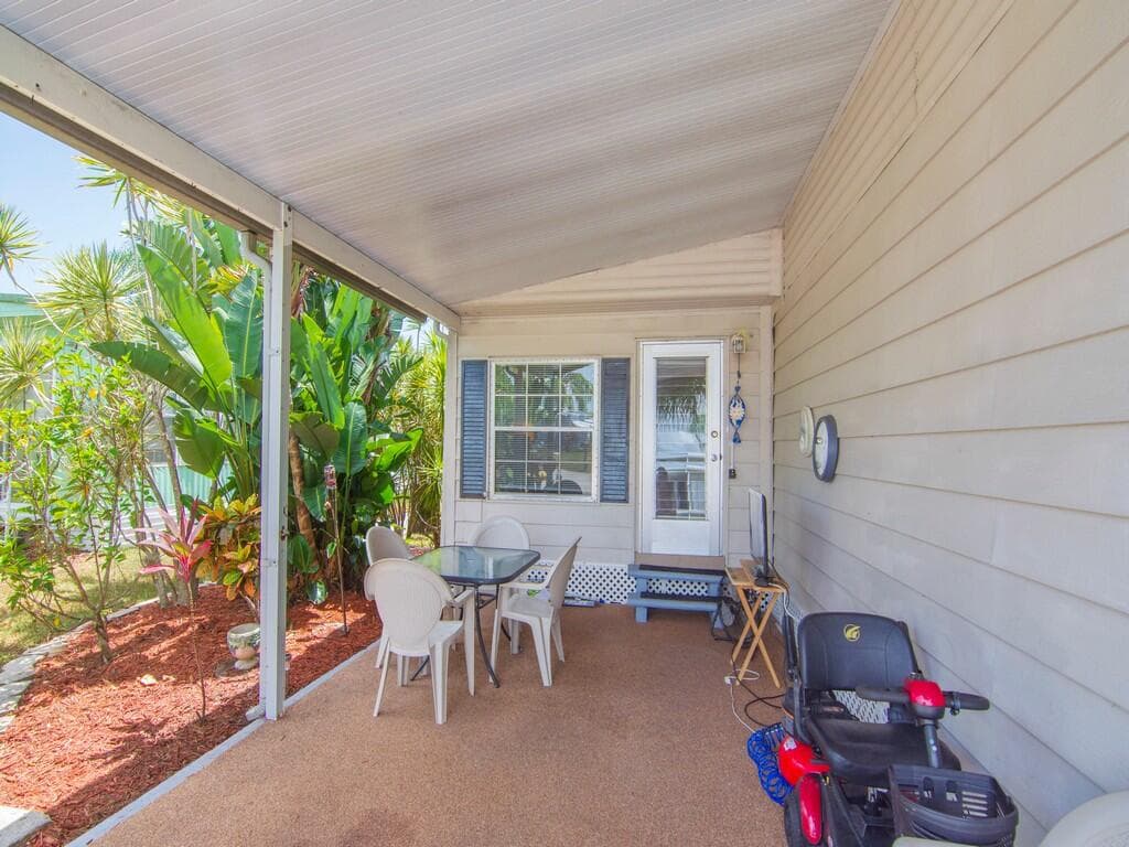 1 Castilla Lane, Port St. Lucie, FL 34952 — photo 4 of 37