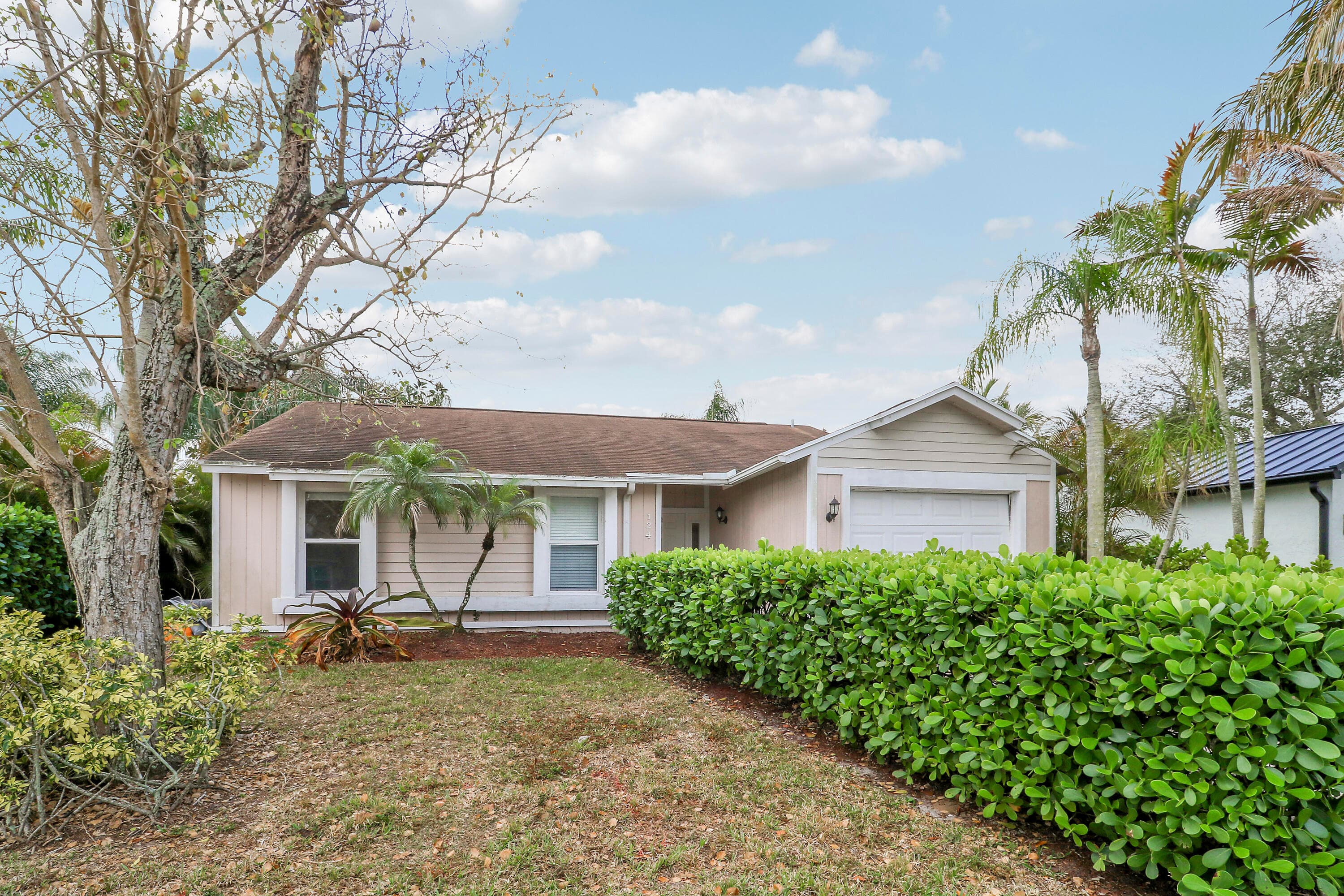 124 Rosewood Circle, Jupiter, FL 33458 — photo 2 of 15