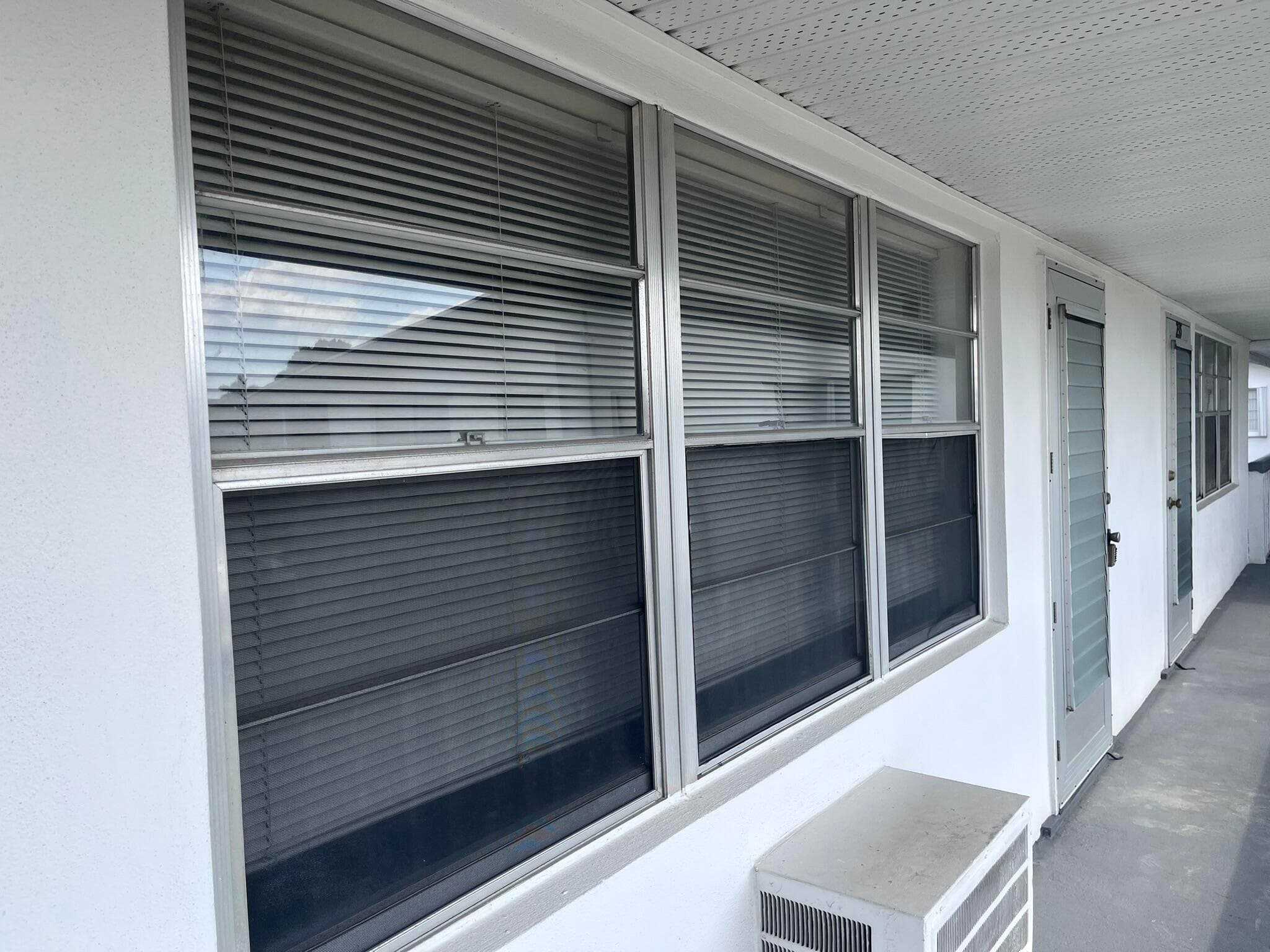 234 Camden J 234, West Palm Beach, FL 33417 — photo 3 of 23