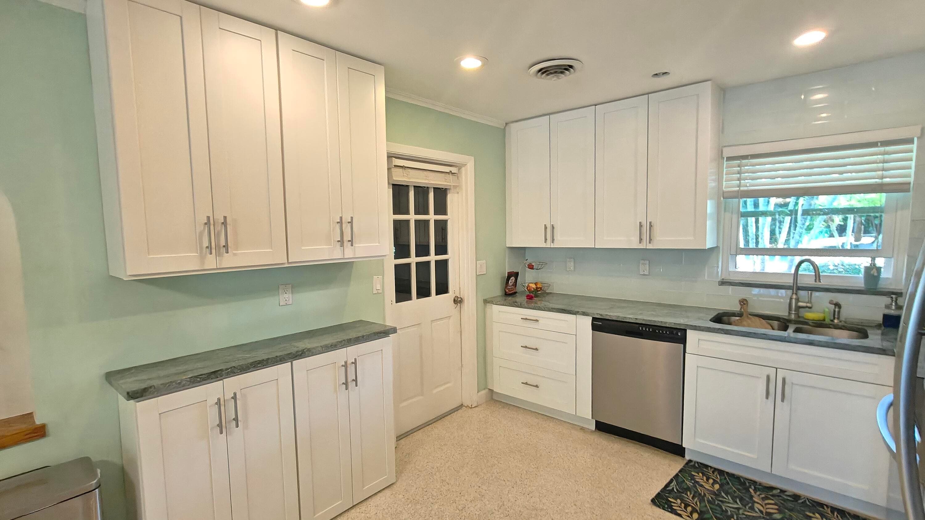 282 SE Edgewood Drive, Stuart, FL 34996 — photo 4 of 20