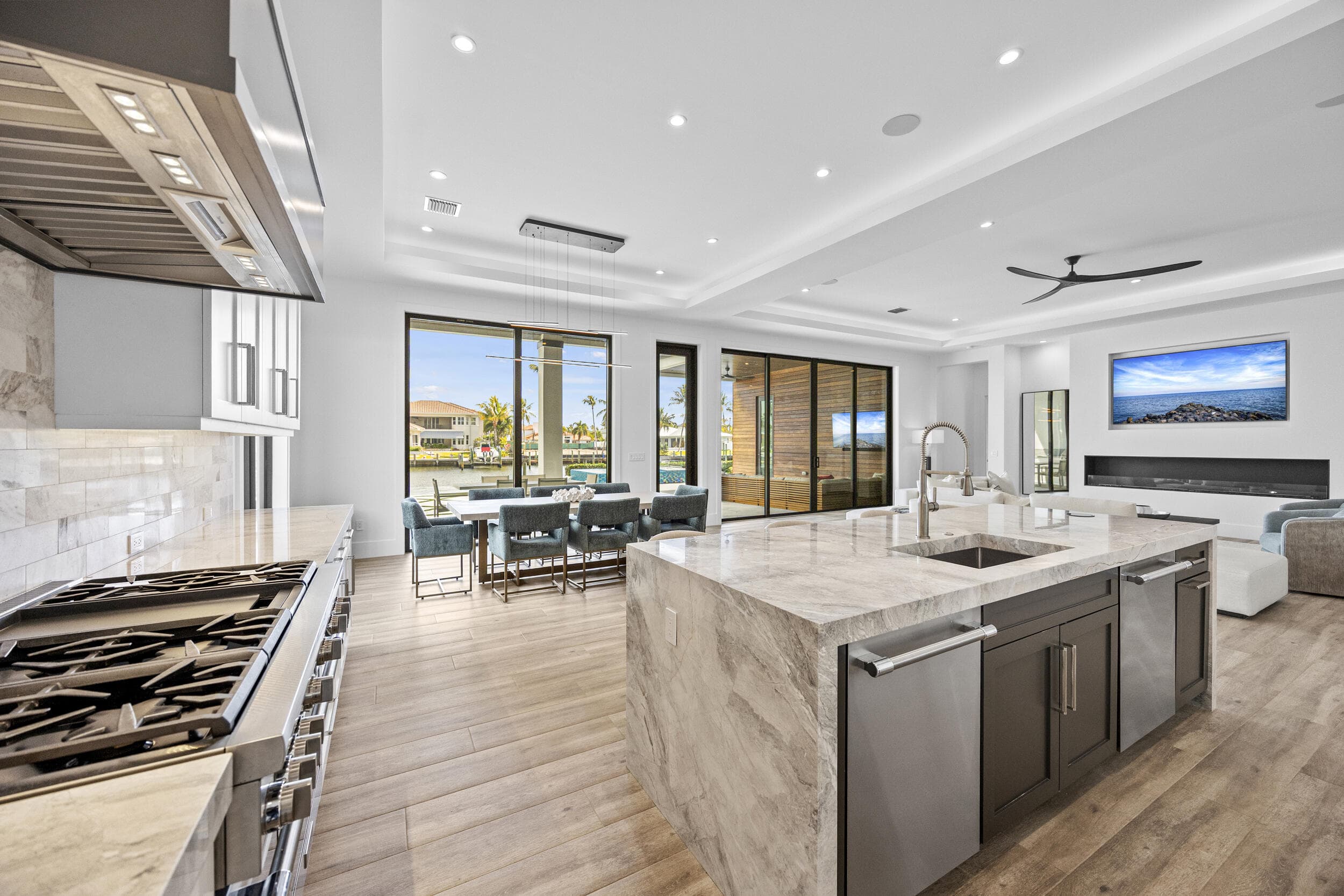 736 Lagoon Drive, North Palm Beach, FL 33408 — photo 18 of 122