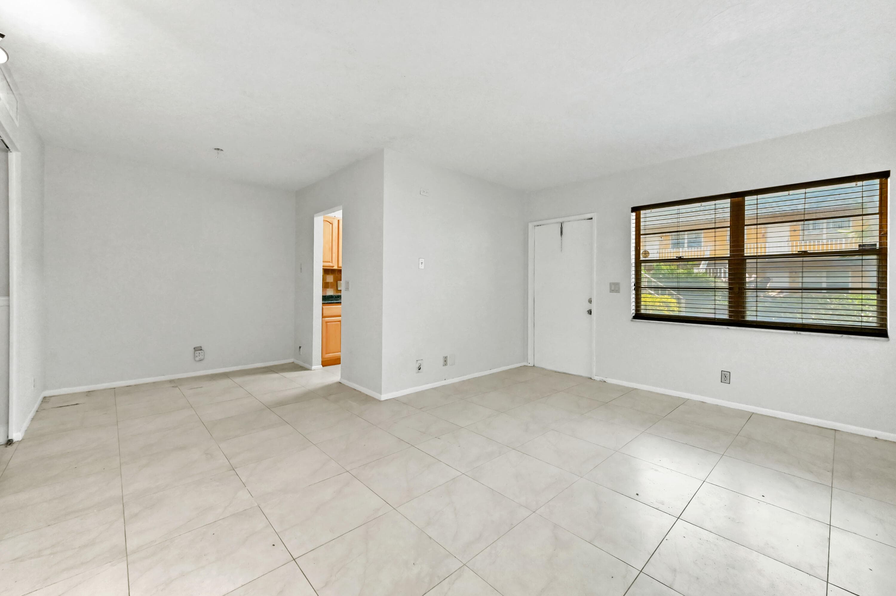 240 Croton Avenue 102, Lantana, FL 33462 — photo 4 of 18