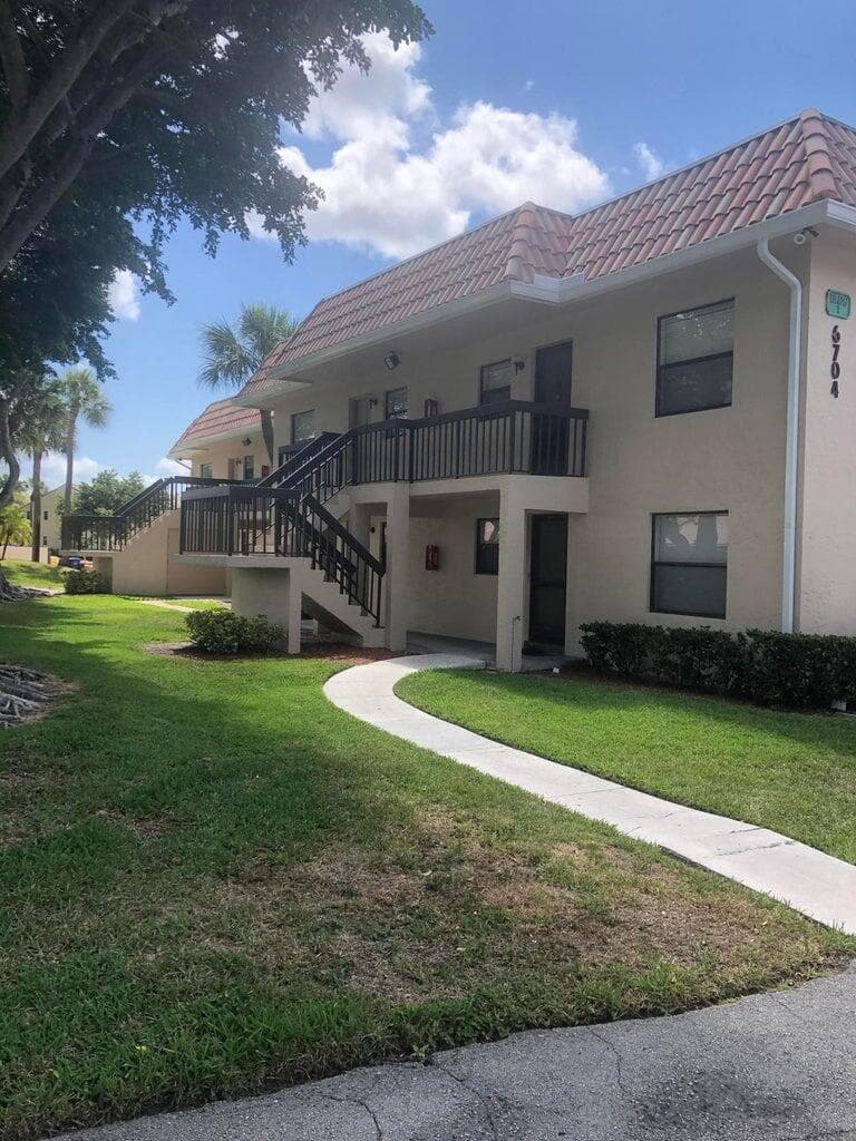 6704 Palmetto Circle S 203, Boca Raton, FL 33433 — photo 2 of 9