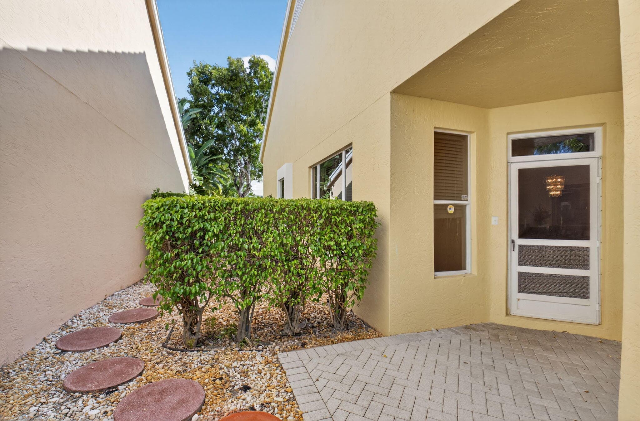 8361 Horseshoe Bay Road, Boynton Beach, FL 33472 — photo 5 of 73
