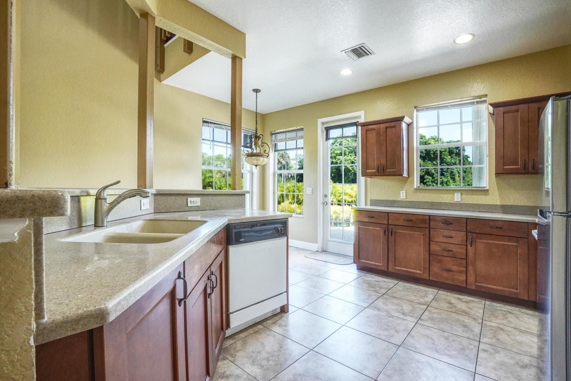 1550 C Road, Loxahatchee Groves, FL 33470 — photo 3 of 23
