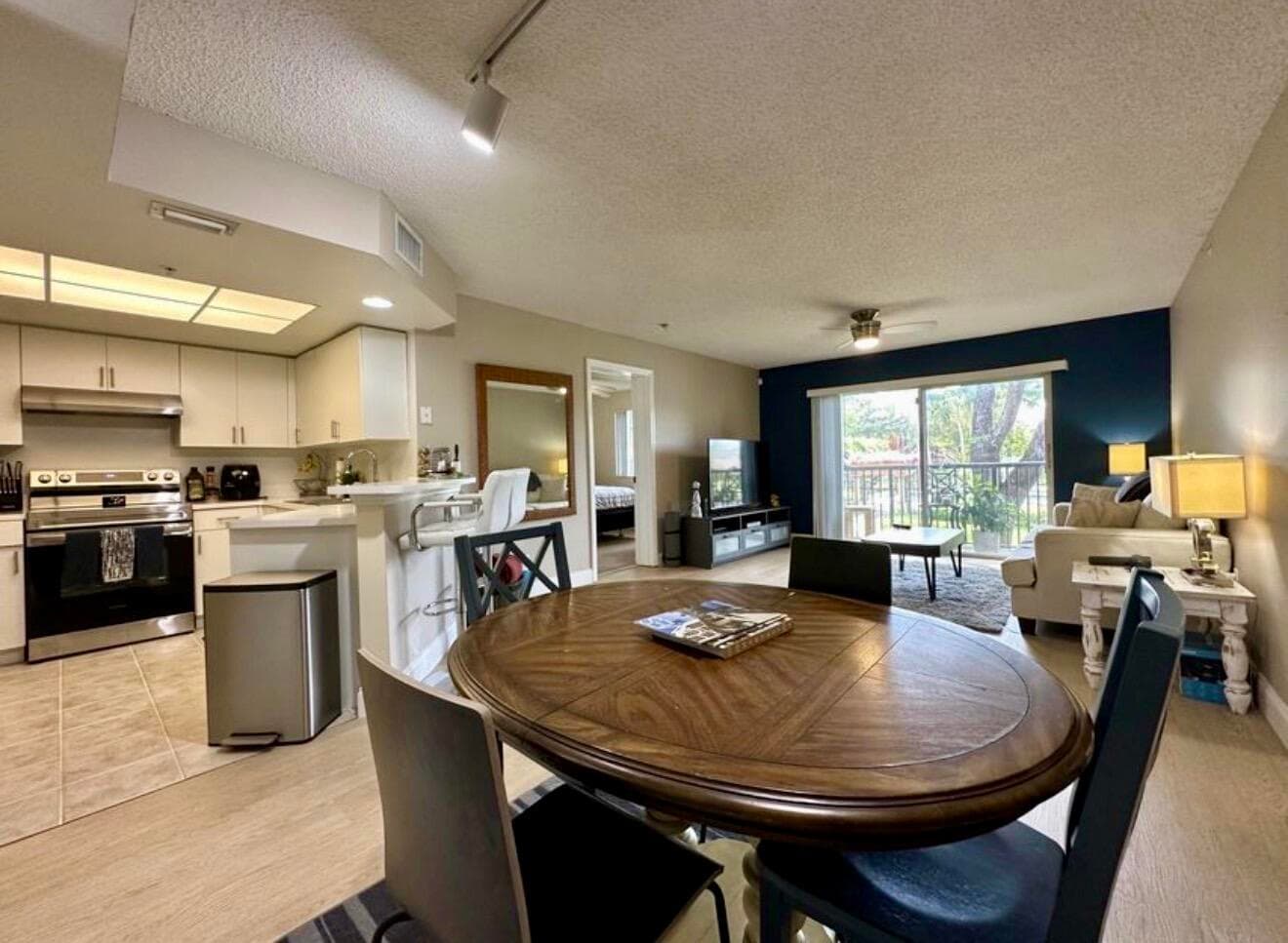 4191 N Haverhill Road 405, West Palm Beach, FL 33417 — photo 12 of 86