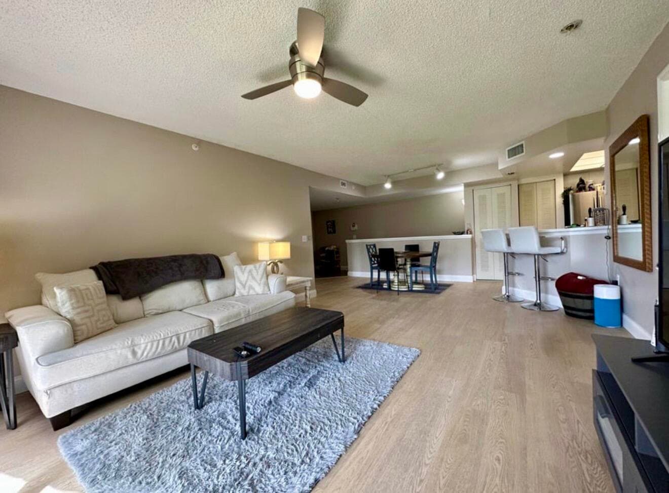 4191 N Haverhill Road 405, West Palm Beach, FL 33417 — photo 17 of 86