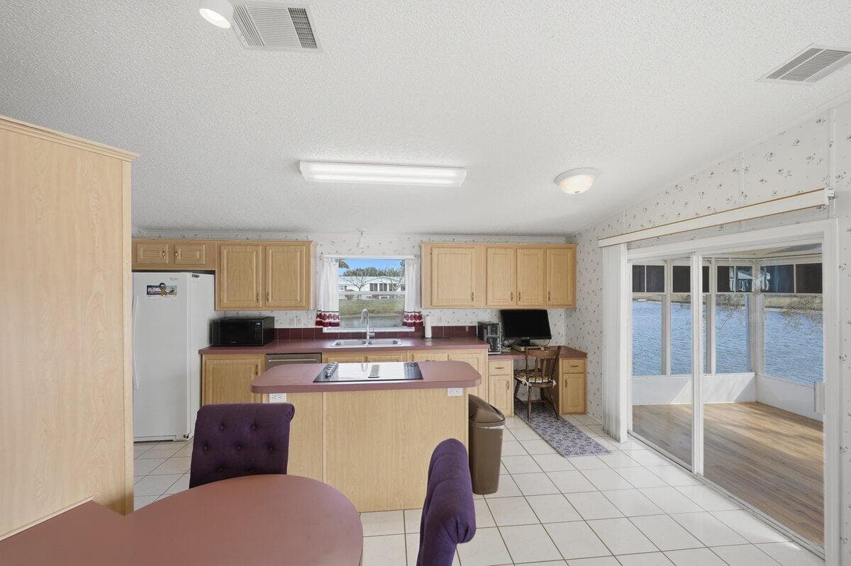 8125 Meadowlark Lane, Port St. Lucie, FL 34952 — photo 12 of 53