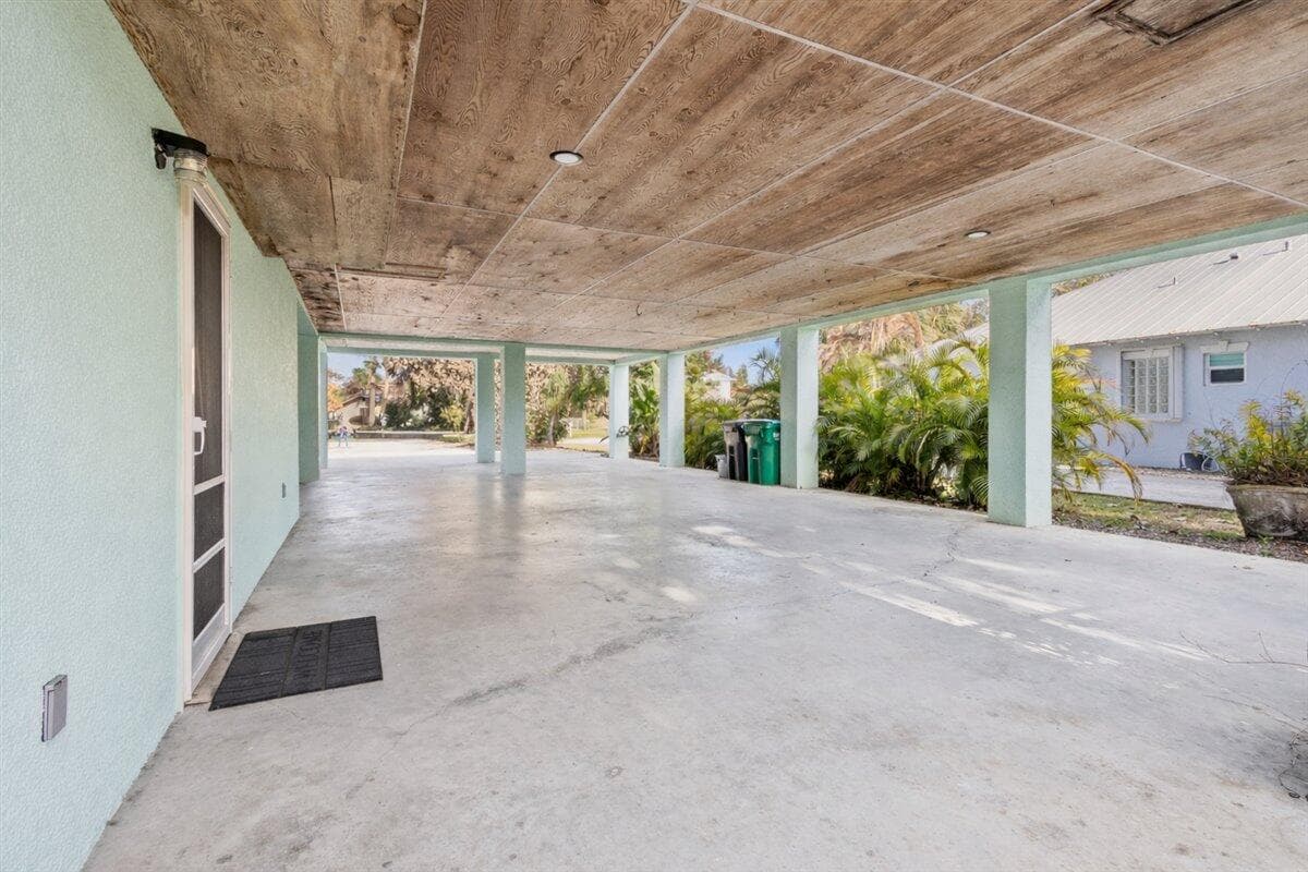 2321 Atlantic Beach Boulevard, Hutchinson Island, FL 34949 — photo 32 of 38