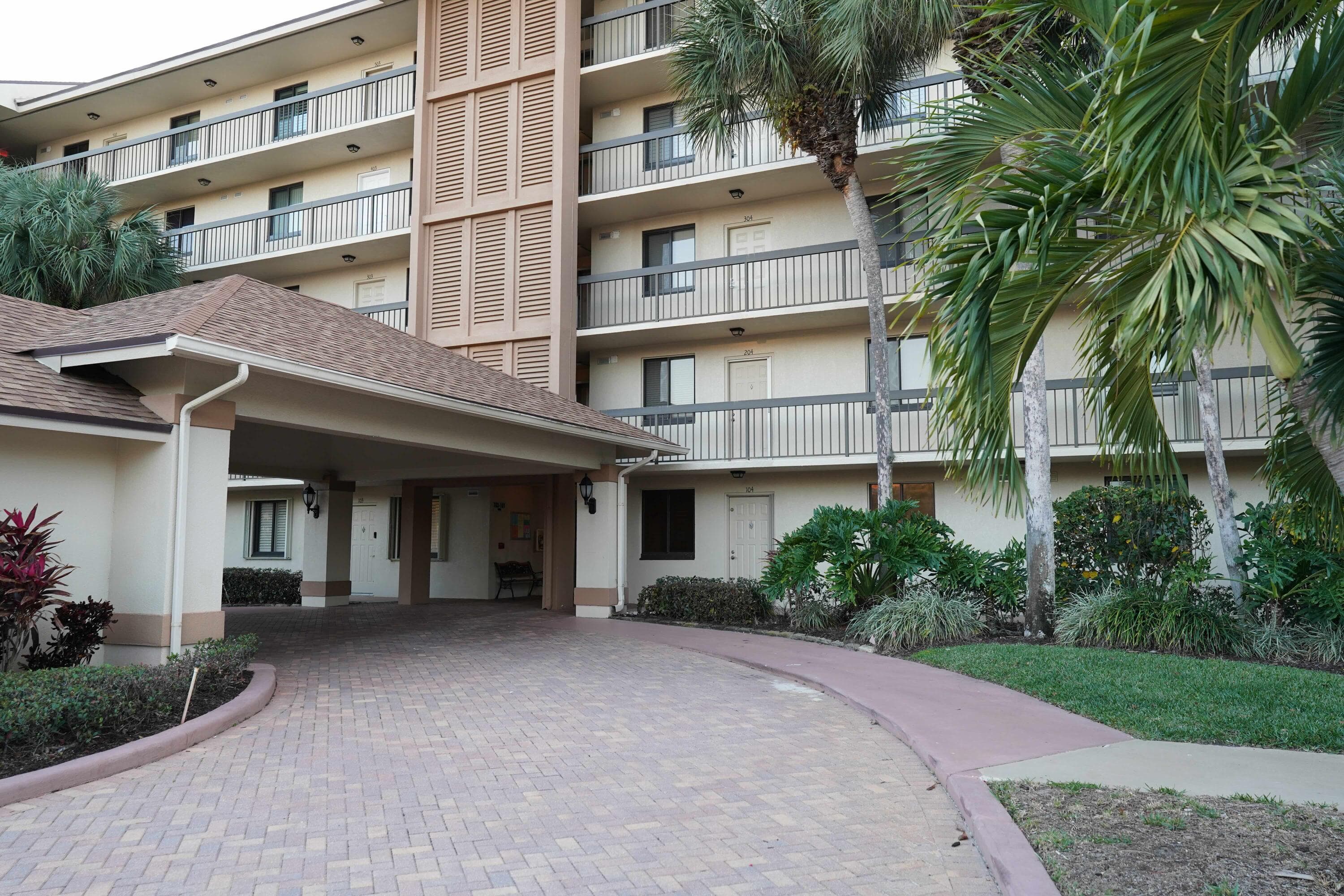 2101 Marina Isle Way 104, Jupiter, FL 33477 — photo 2 of 29