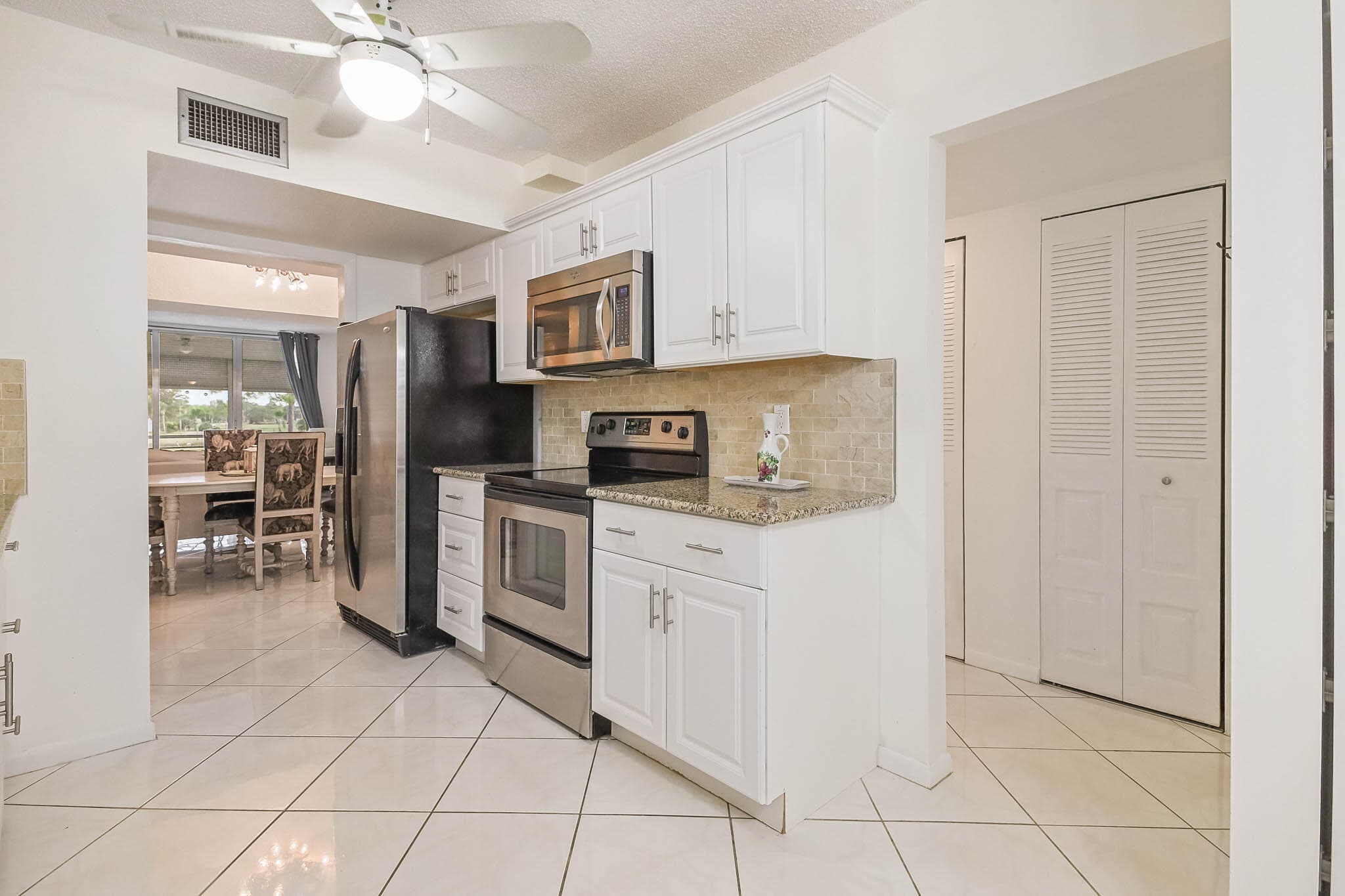6850 10th Avenue N 206, Lake Worth, FL 33467 — photo 10 of 30