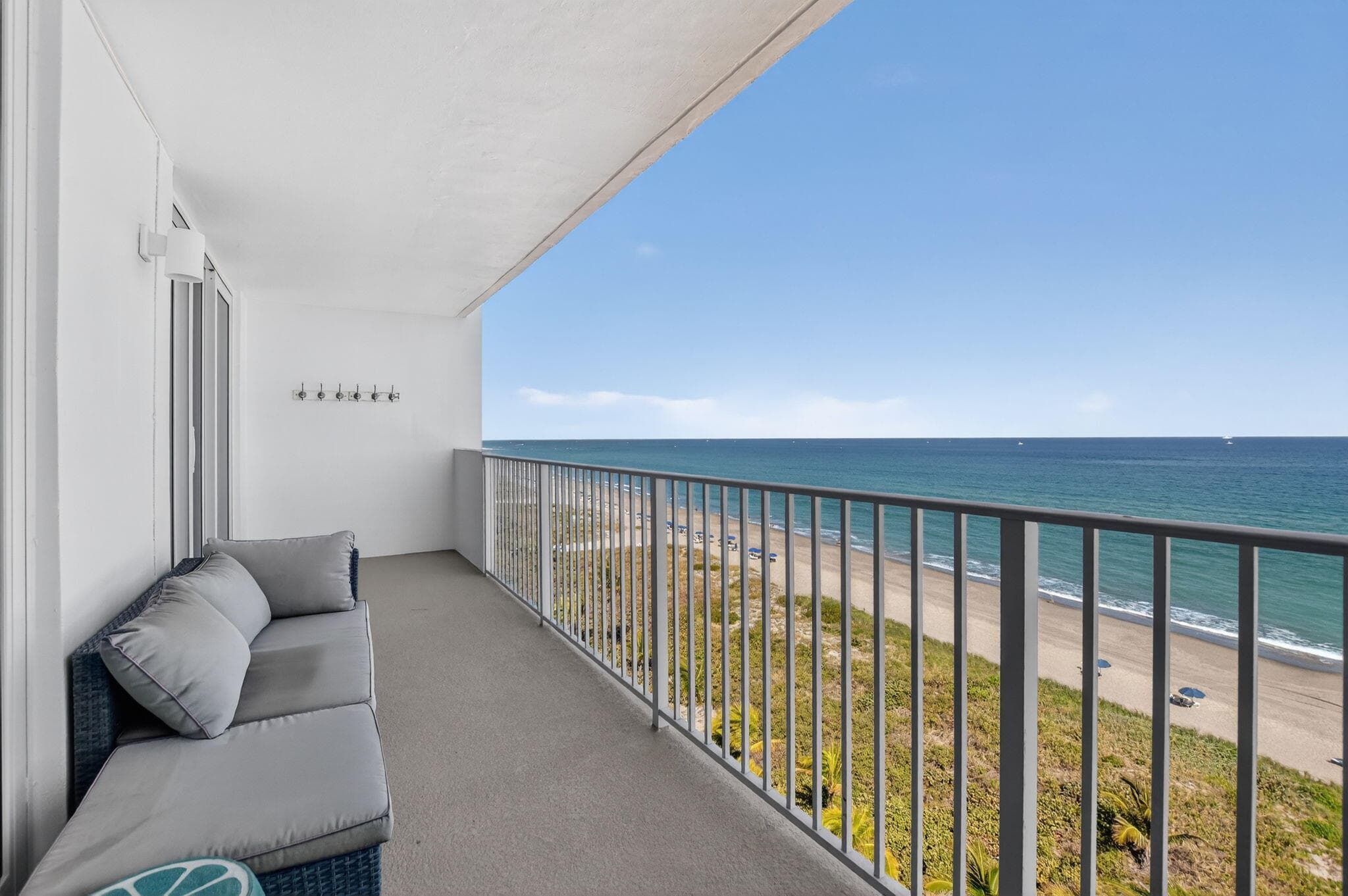 3000 S Ocean Boulevard 1004, Boca Raton, FL 33432 — photo 5 of 56