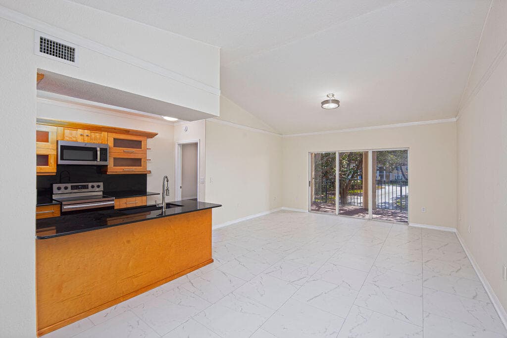2400 Centergate Dr 202, Miramar, FL 33025 — photo 7 of 37