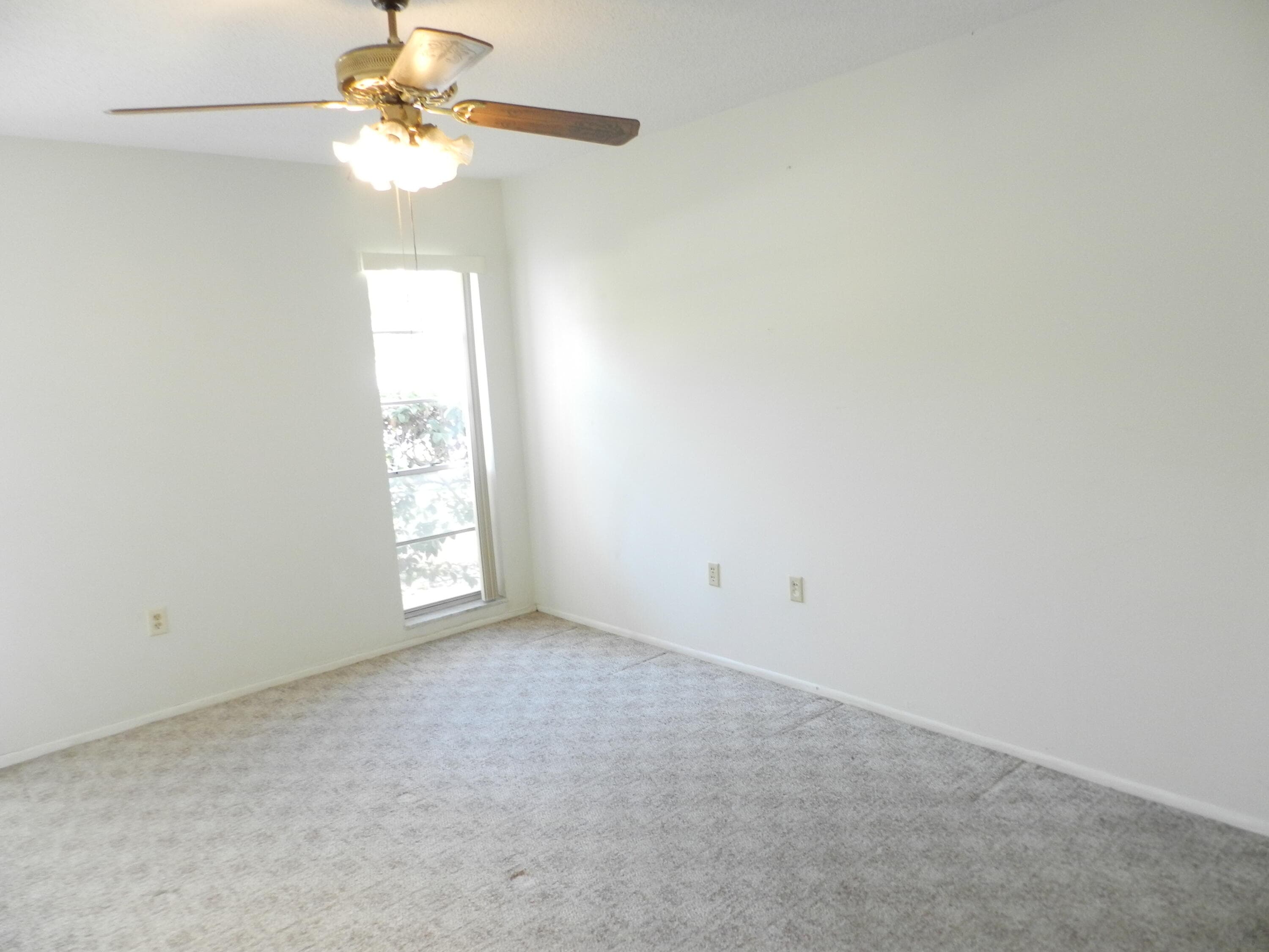 4 Greenway Village N 107, Royal Palm Beach, FL 33411 — photo 13 of 21