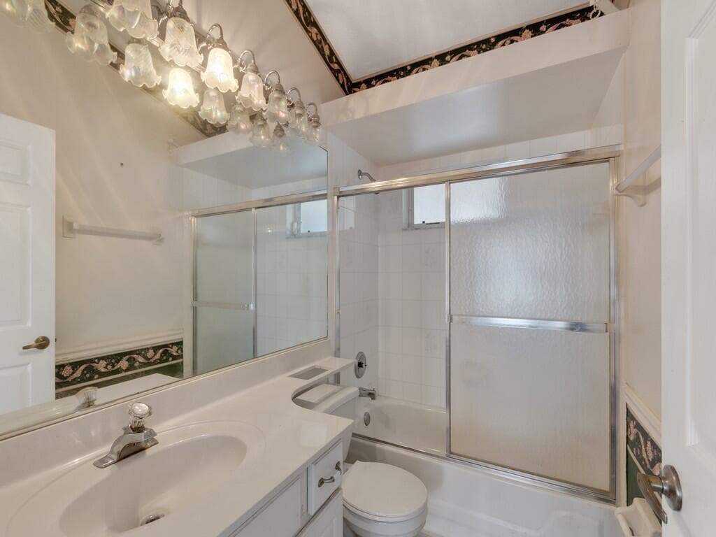5718 NW North Macedo Boulevard, Port St. Lucie, FL 34983 — photo 8 of 37