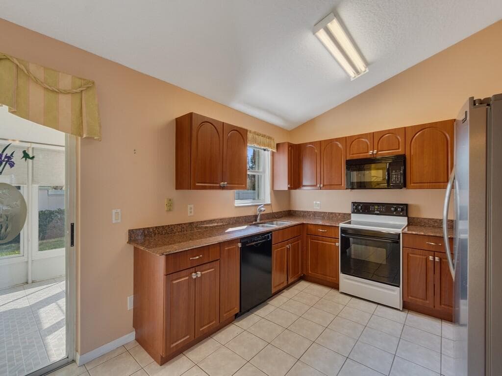 352 NW Tuscany Way, Port St. Lucie, FL 34986 — photo 15 of 42