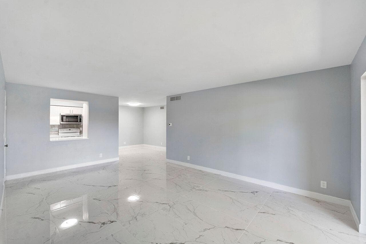 9960 Pineapple Tree Drive 107, Boynton Beach, FL 33436 — photo 3 of 35