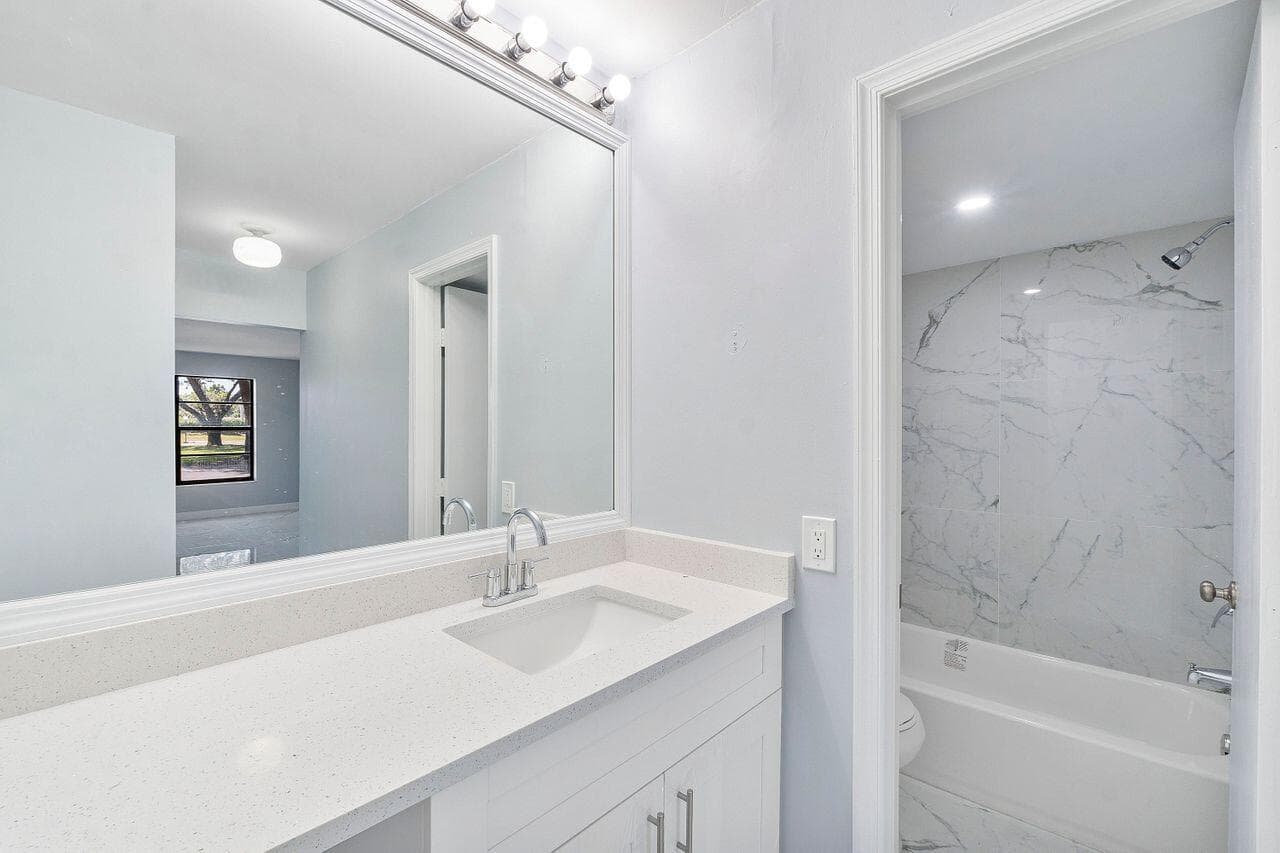 9960 Pineapple Tree Drive 107, Boynton Beach, FL 33436 — photo 18 of 35