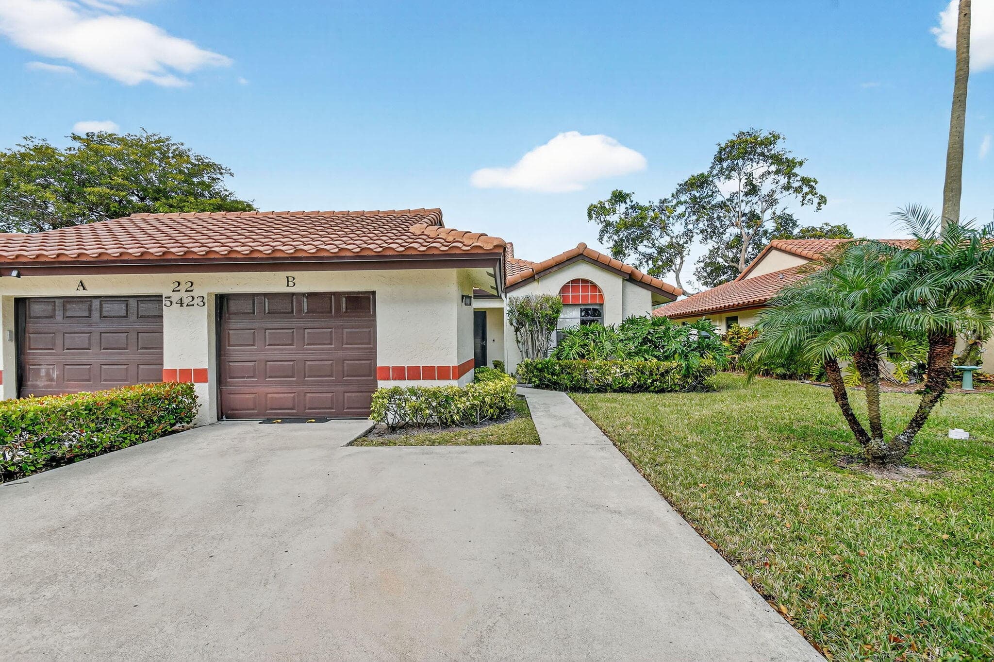 5423 Palm Springs Lane B, Boynton Beach, FL 33437 — photo 2 of 34