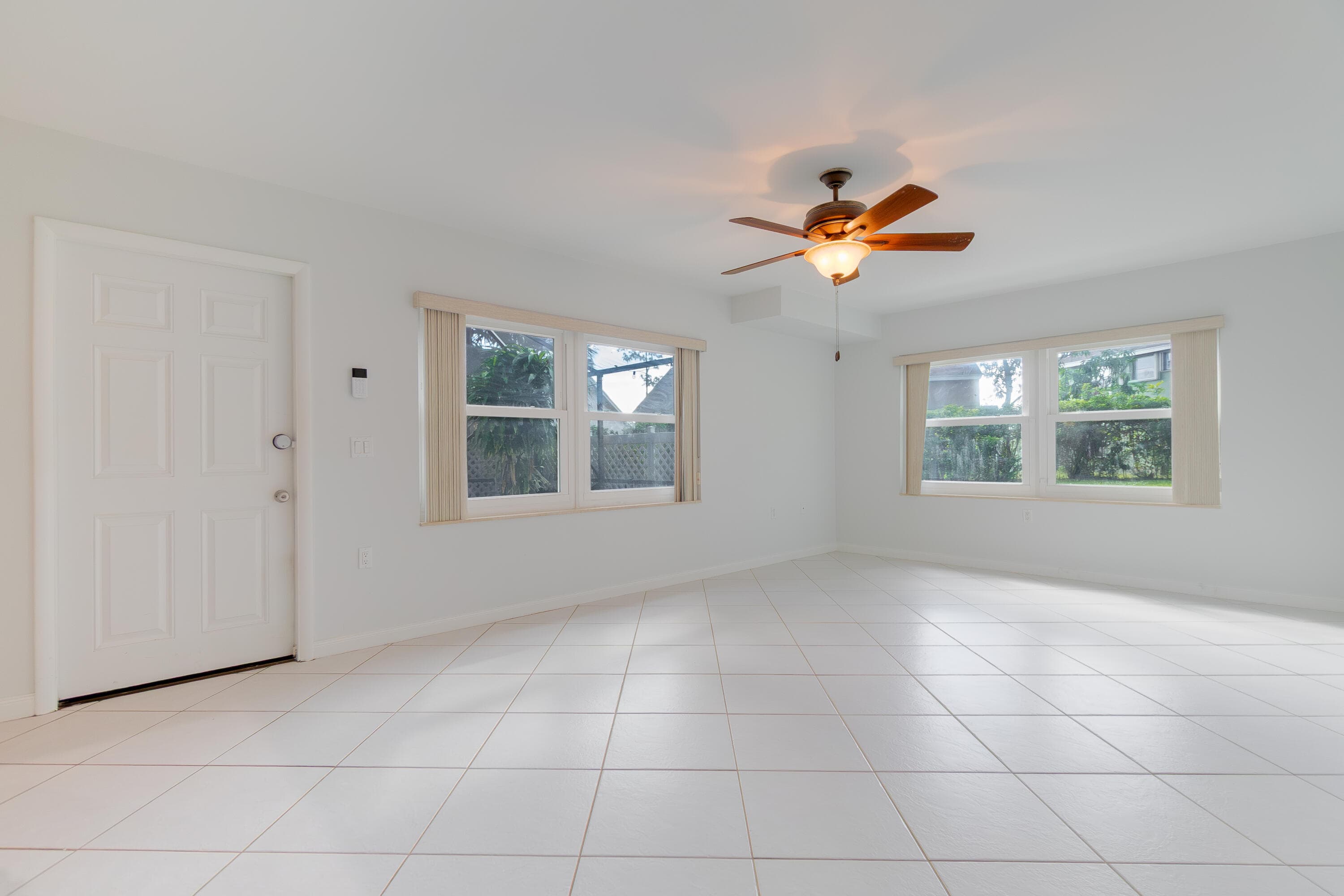 31 Clinton Court C, Royal Palm Beach, FL 33411 — photo 11 of 31