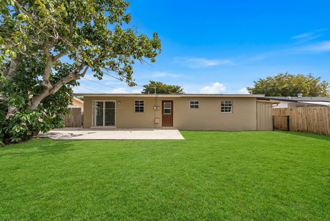 63 Andros Road, Palm Springs, FL 33461 — photo 26 of 39