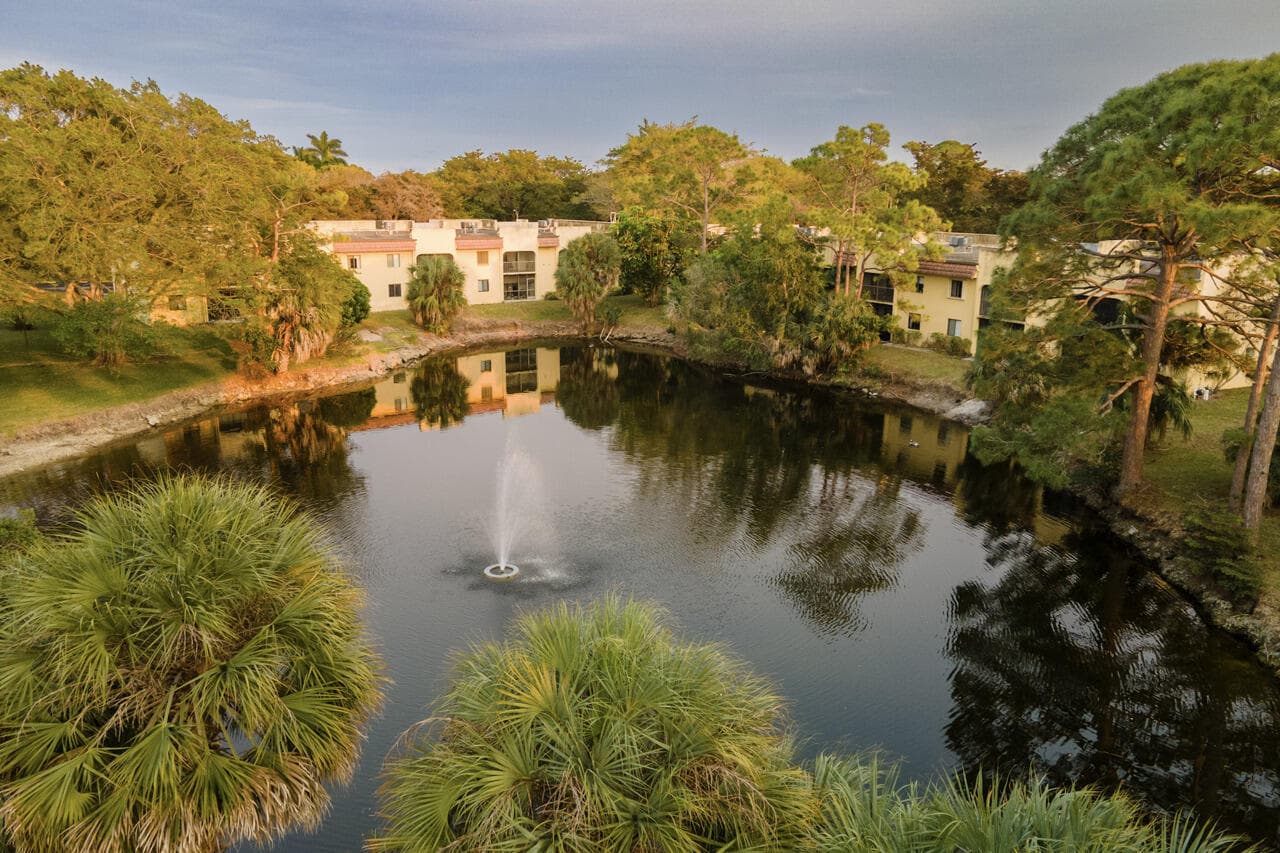 930 SW 9th Street Circle 205, Boca Raton, FL 33486 — photo 2 of 39