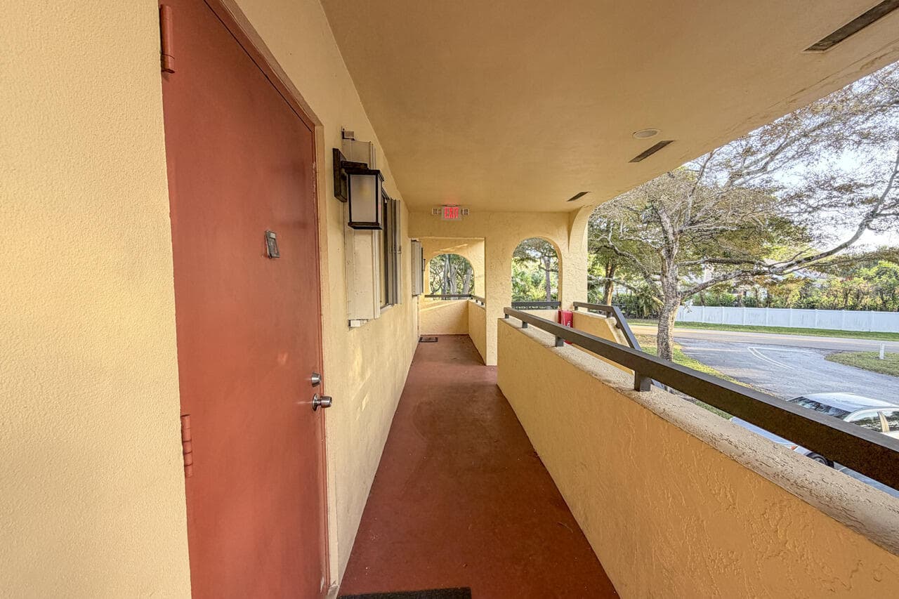 930 SW 9th Street Circle 205, Boca Raton, FL 33486 — photo 28 of 39