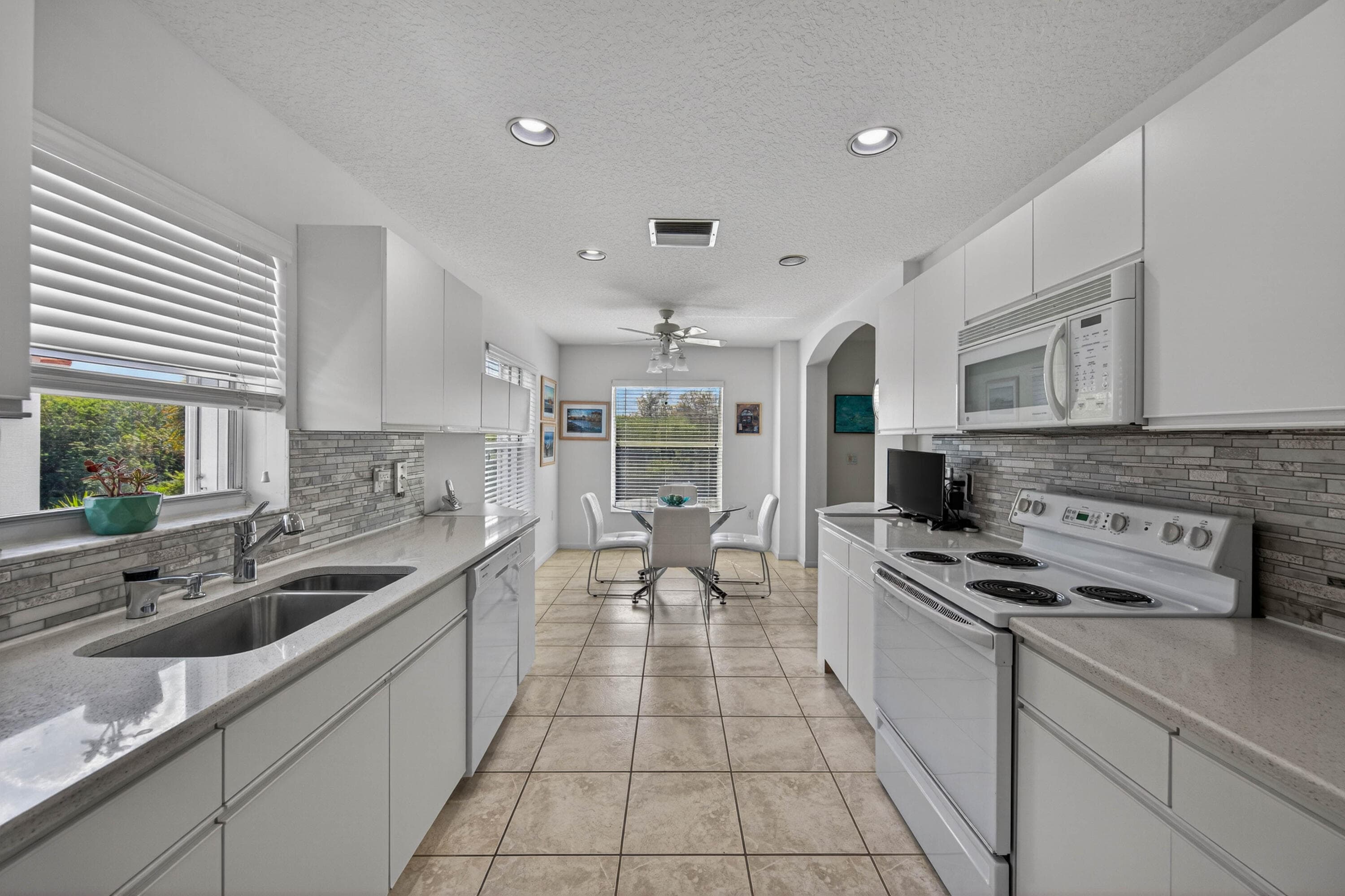 7676 Springwater Place 201, Boynton Beach, FL 33437 — photo 8 of 44