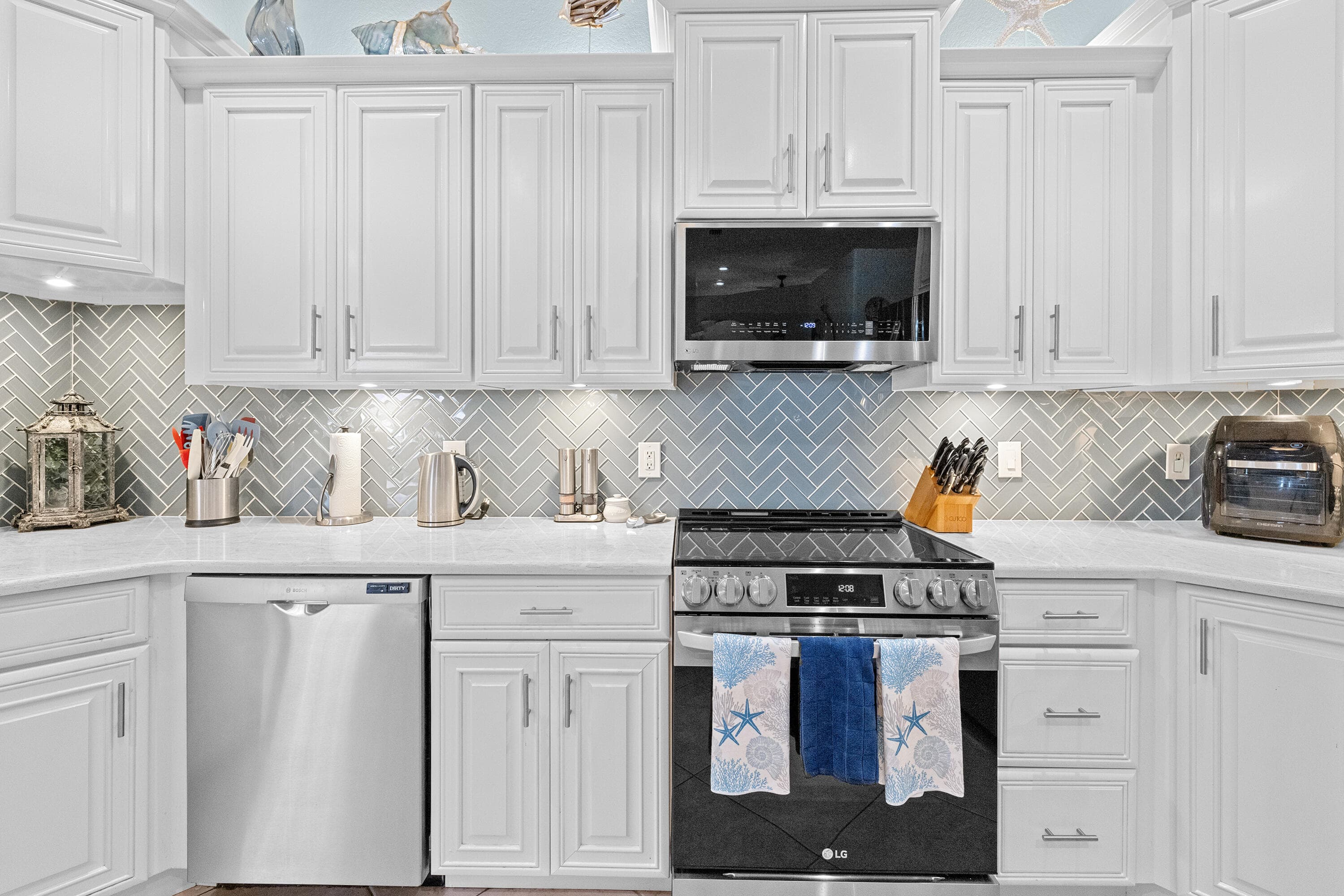 2301 SW Lawford Street, Port St. Lucie, FL 34953 — photo 13 of 41