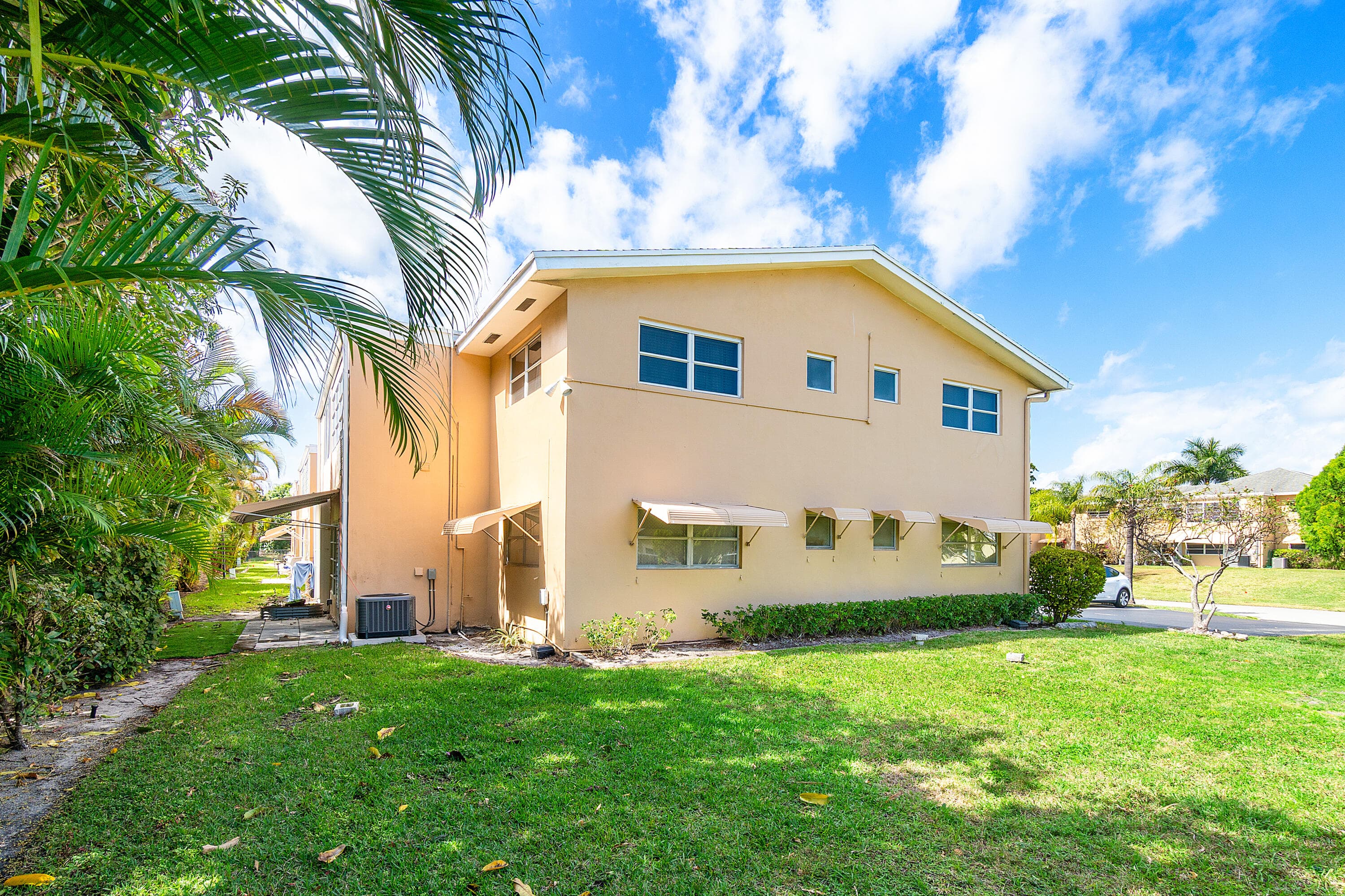 108 NE 20th Avenue NE 201, Boynton Beach, FL 33435 — photo 30 of 39