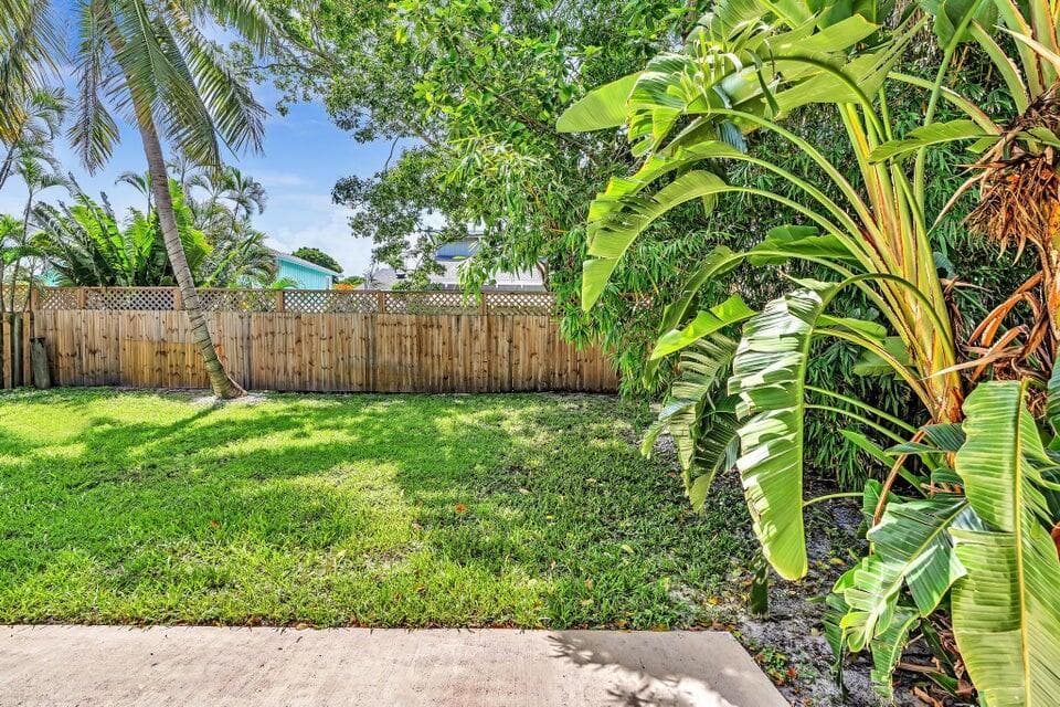 2438 Southridge Road, Delray Beach, FL 33444 — photo 19 of 52