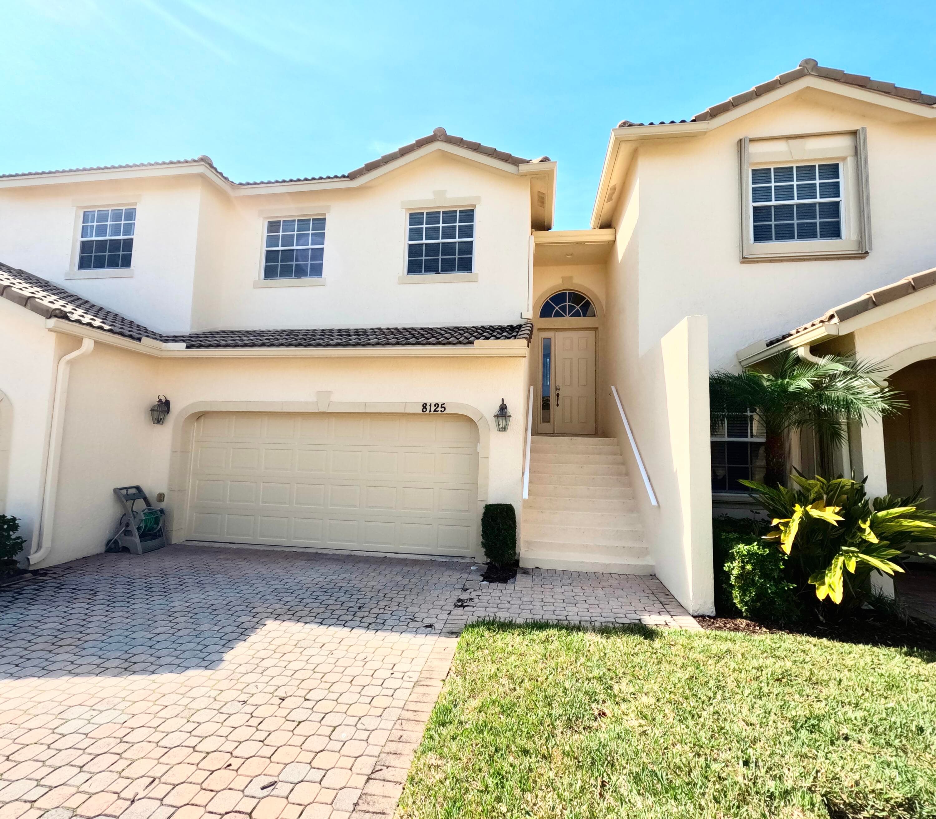 8125 Carnoustie Place, Port St. Lucie, FL 34986 — photo 1 of 34