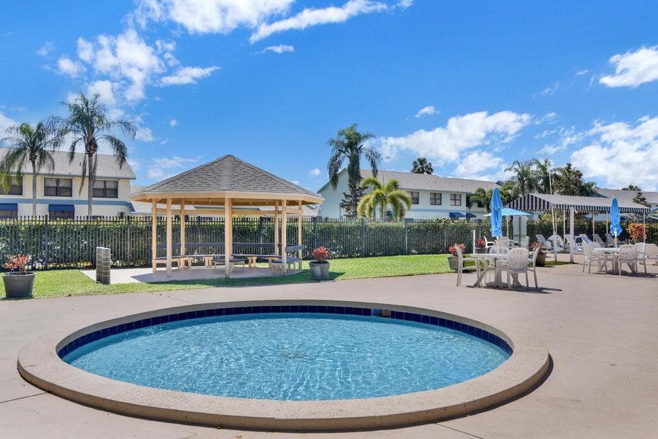 6181 Balboa Circle 301, Boca Raton, FL 33433 — photo 4 of 4
