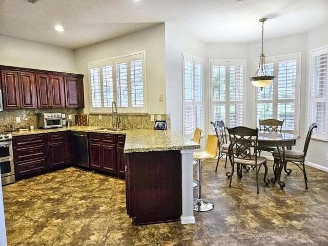 1225 Avondale Lane, West Palm Beach, FL 33409 — photo 3 of 25