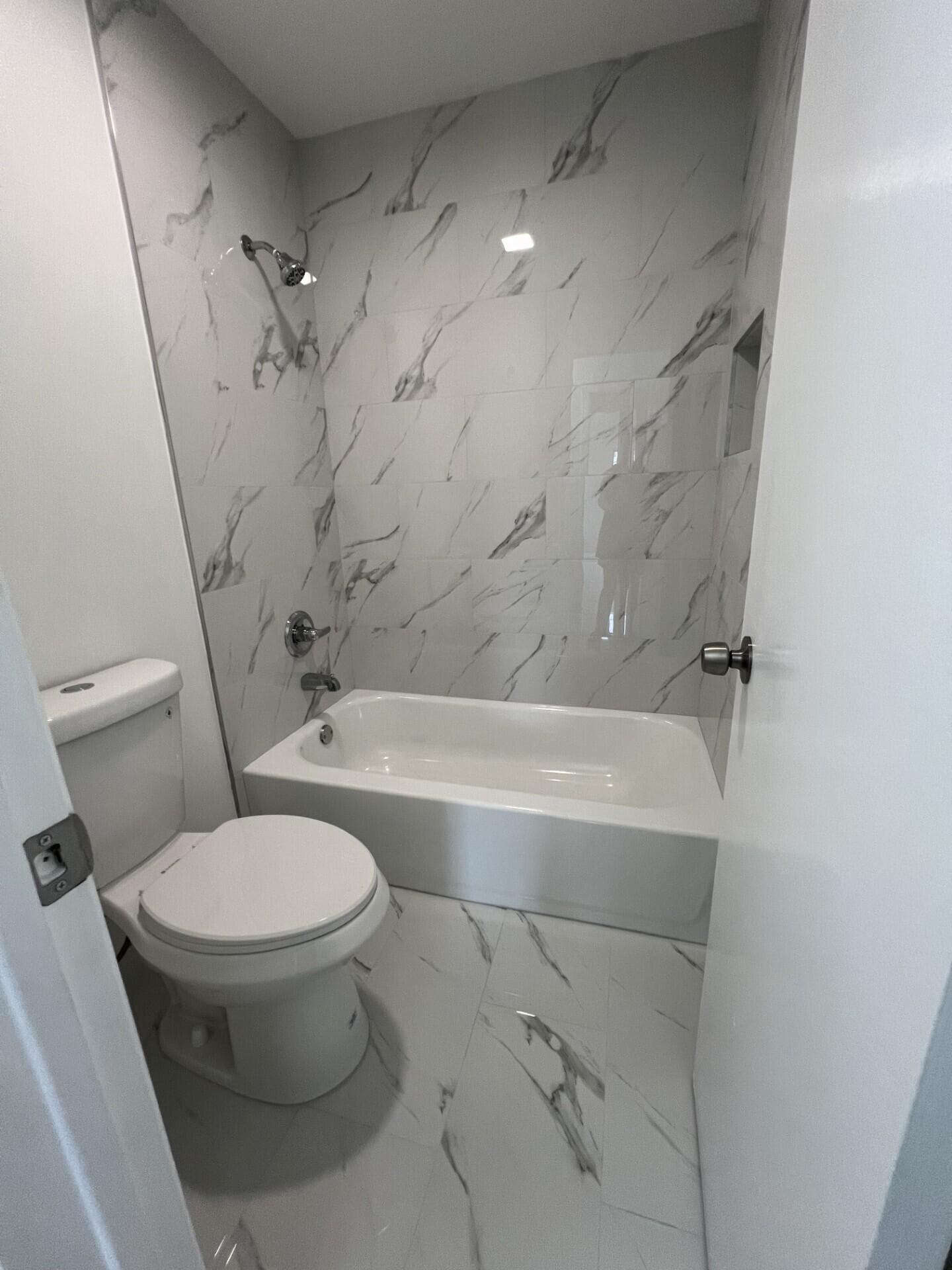 4129 NW 88th Avenue 202, Coral Springs, FL 33065 — photo 4 of 13