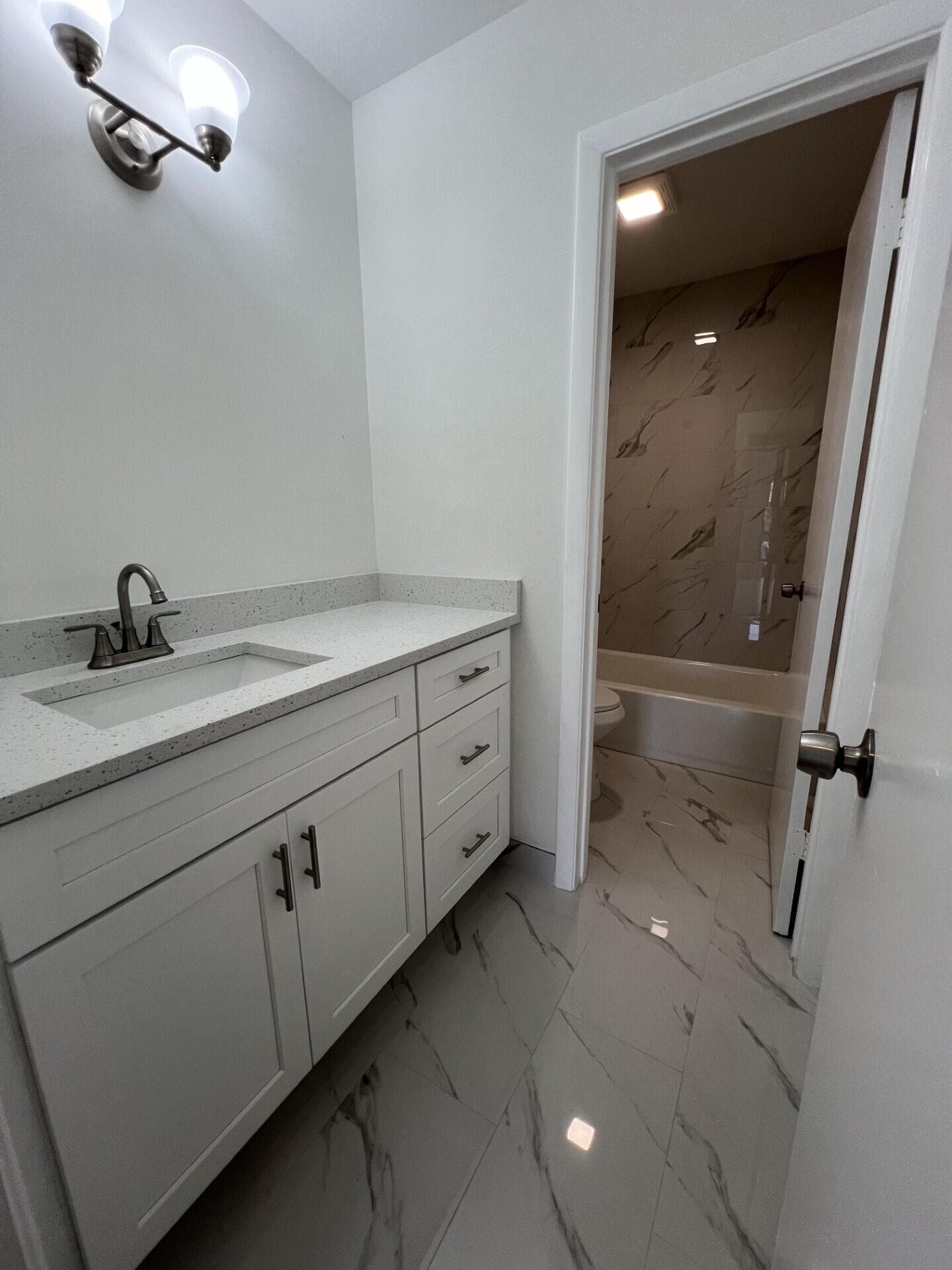 4129 NW 88th Avenue 202, Coral Springs, FL 33065 — photo 5 of 13