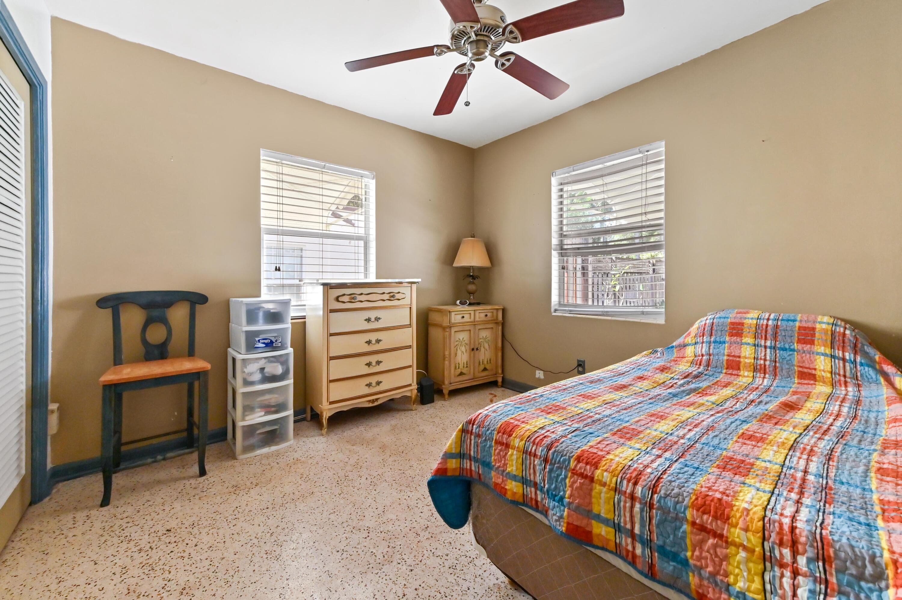 411 N Lakeside Drive, Lake Worth Beach, FL 33460 — photo 13 of 25