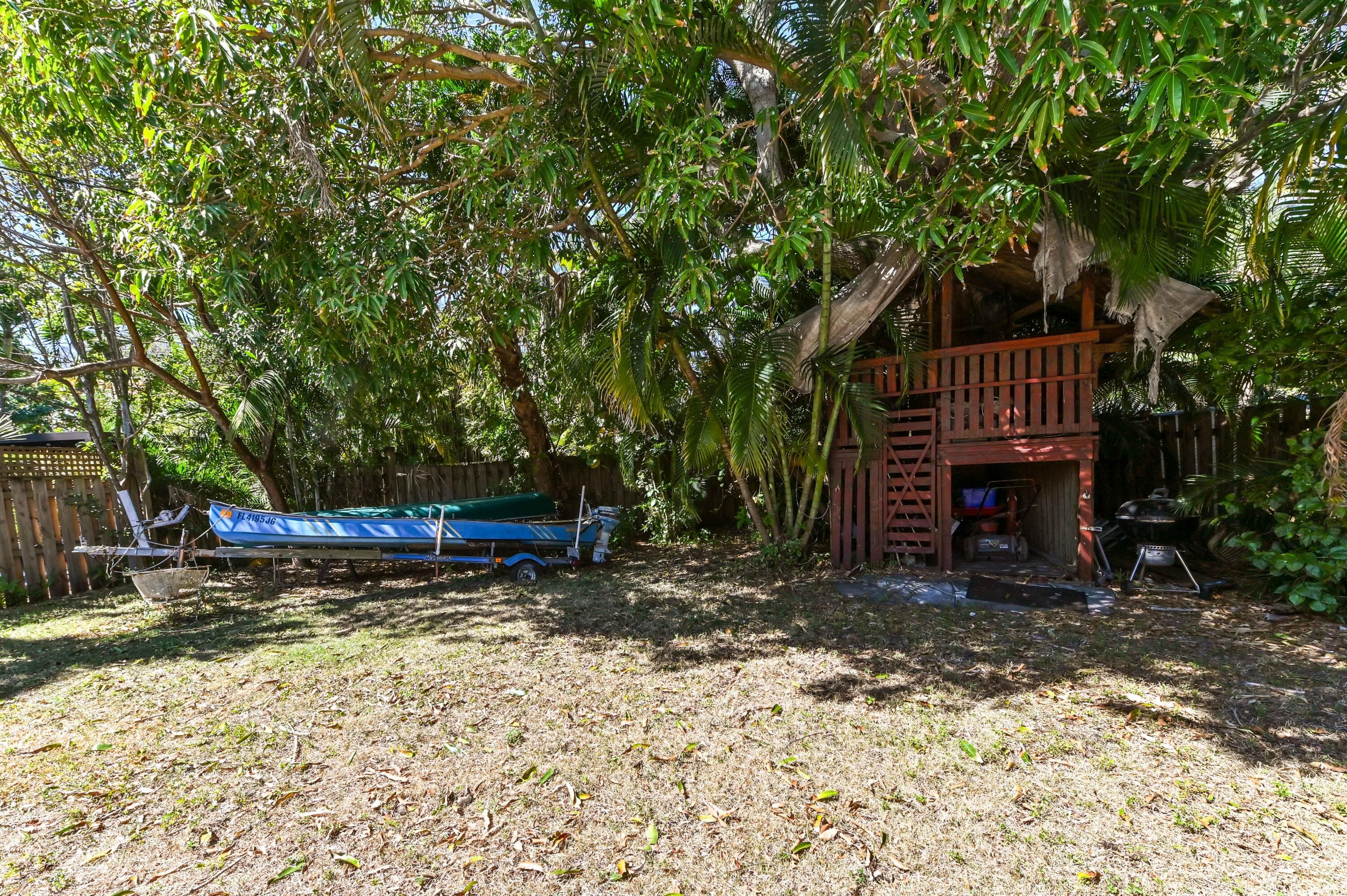 411 N Lakeside Drive, Lake Worth Beach, FL 33460 — photo 21 of 25