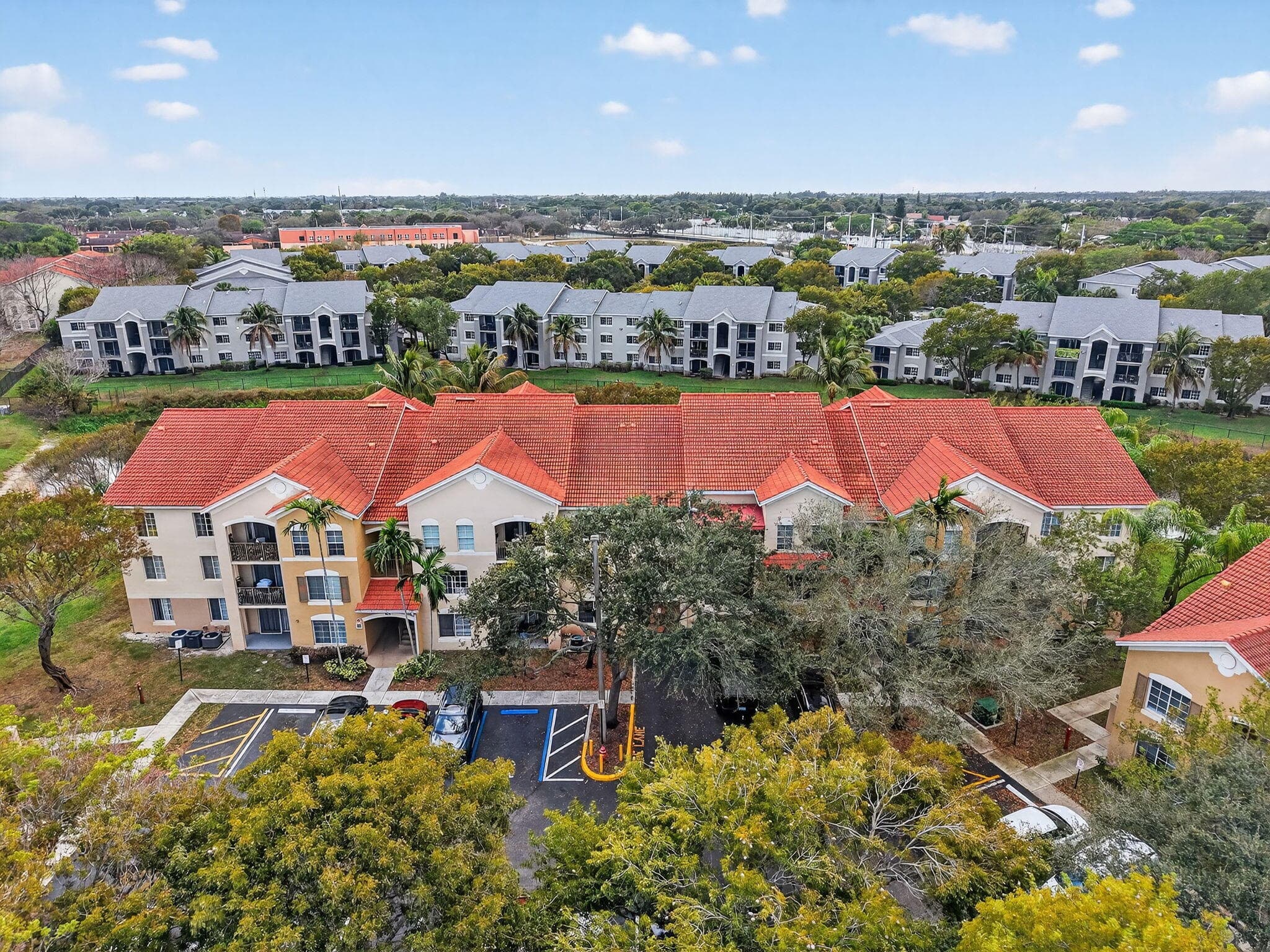 4151 San Marino Boulevard 101, West Palm Beach, FL 33409 — photo 2 of 31