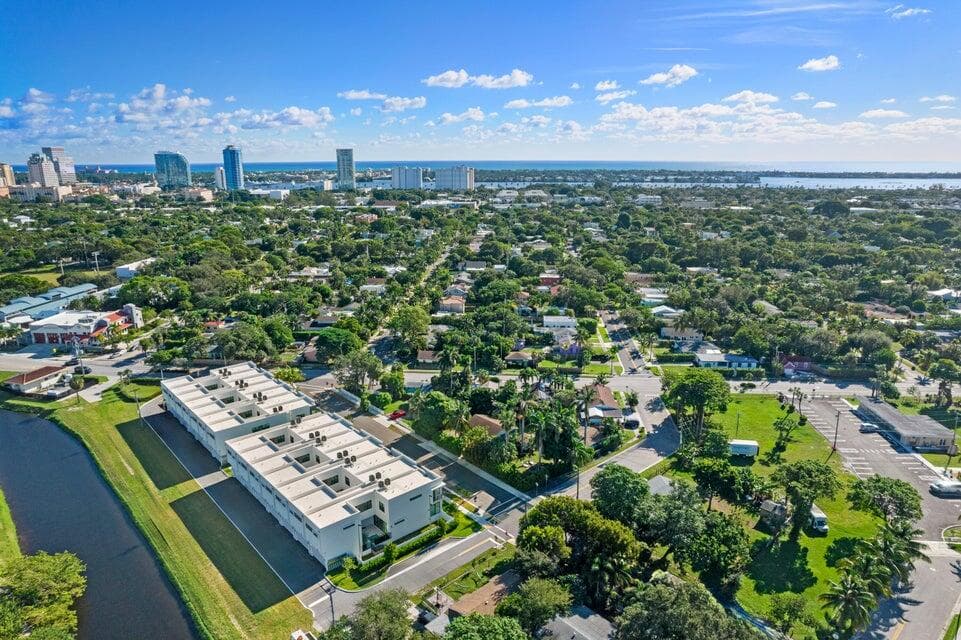 1933 Dock Street, West Palm Beach, FL 33405 — photo 27 of 30